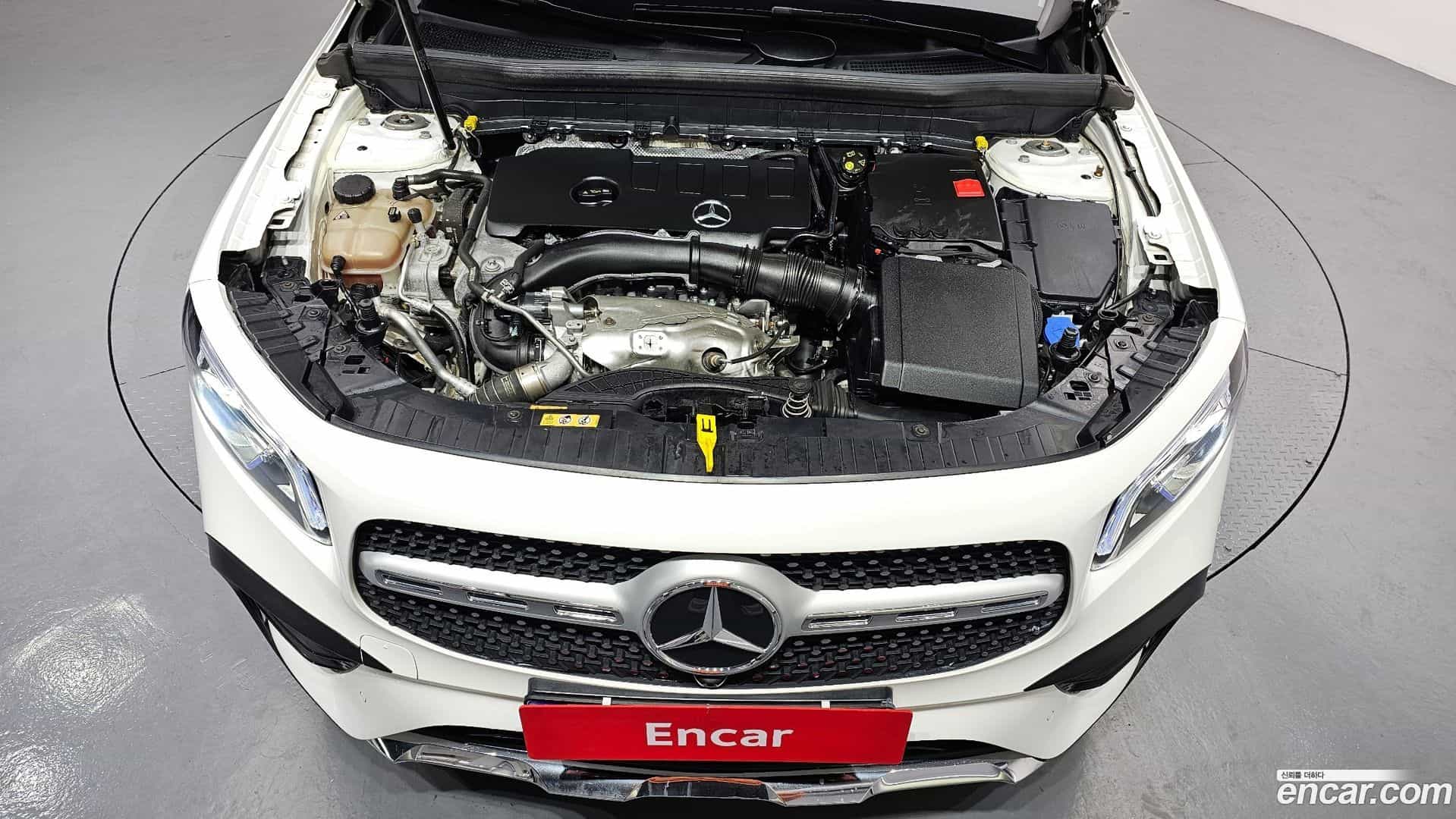 GLB-Class Mercedes-Benz 2021.3-INNER-006