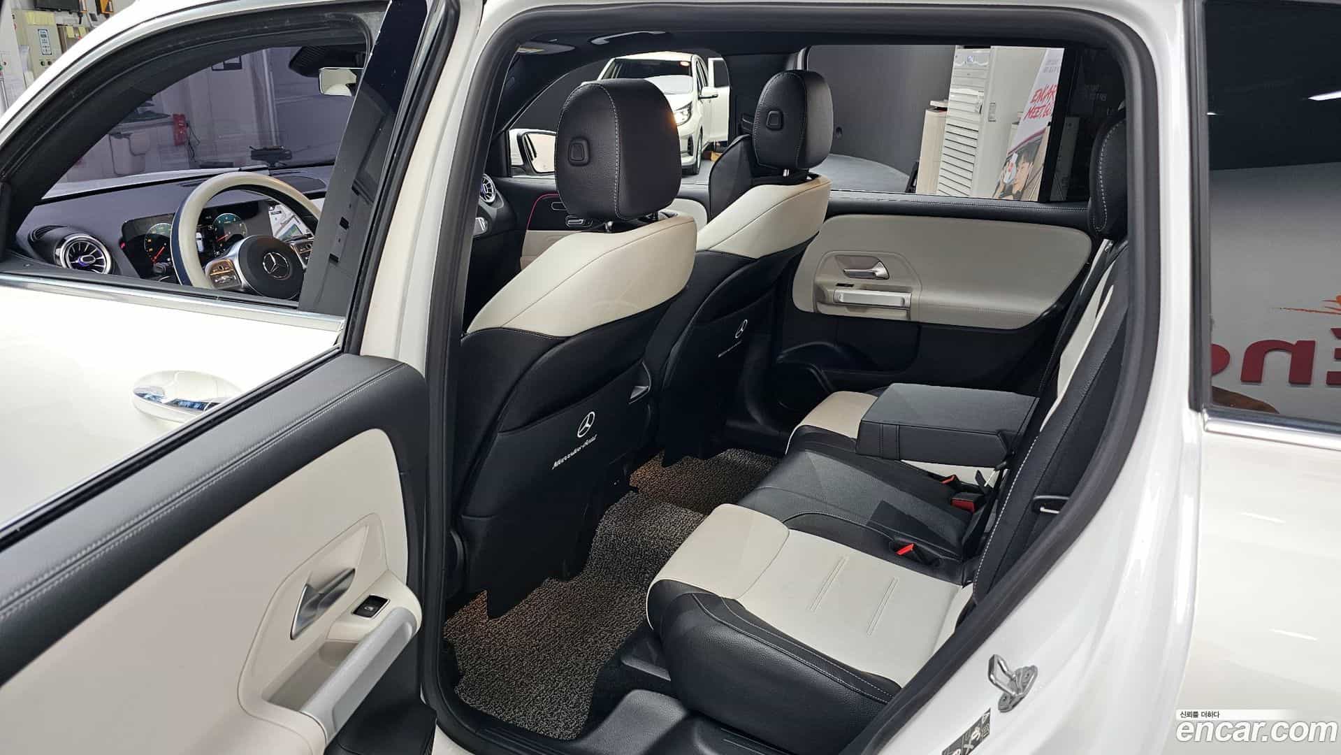 GLB-Class Mercedes-Benz 2021.3-OPTION-015