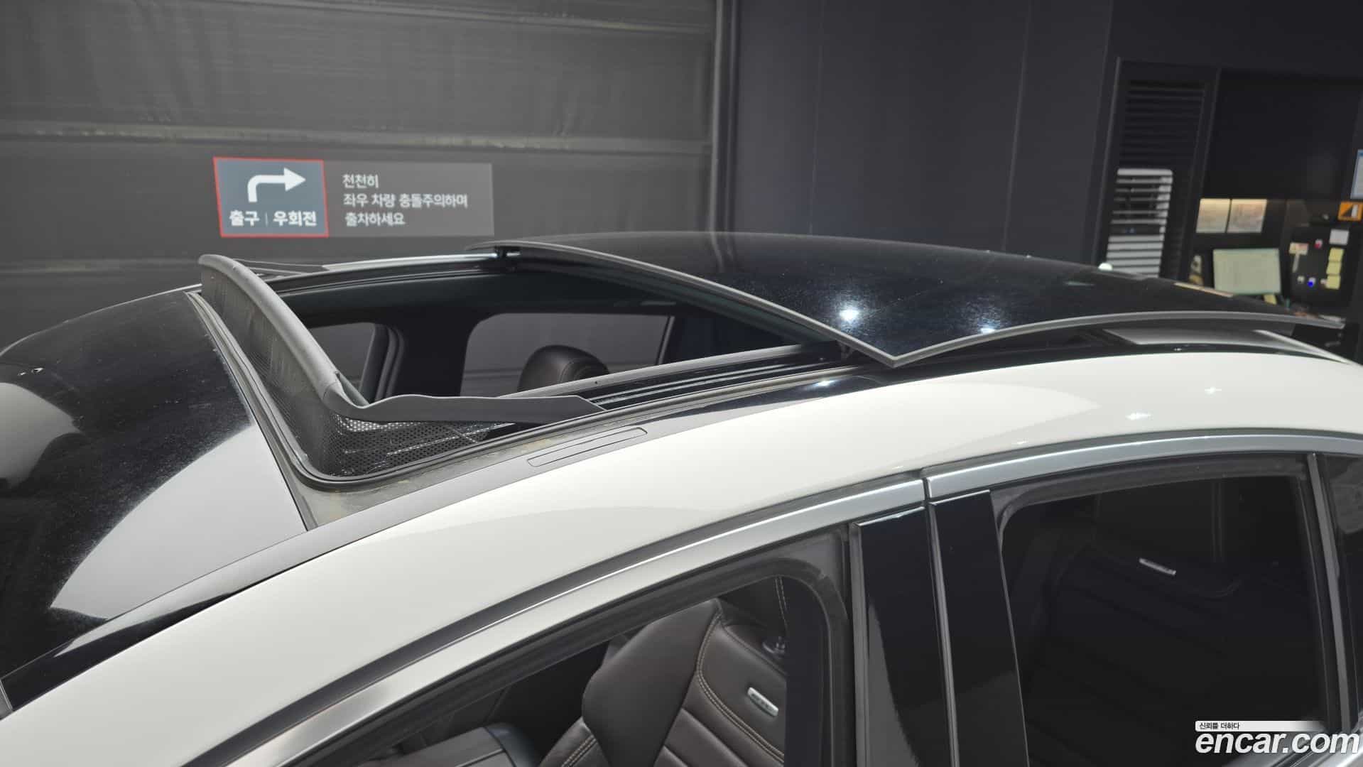 GLE-Class Mercedes-Benz 2019.11-OPTION-023