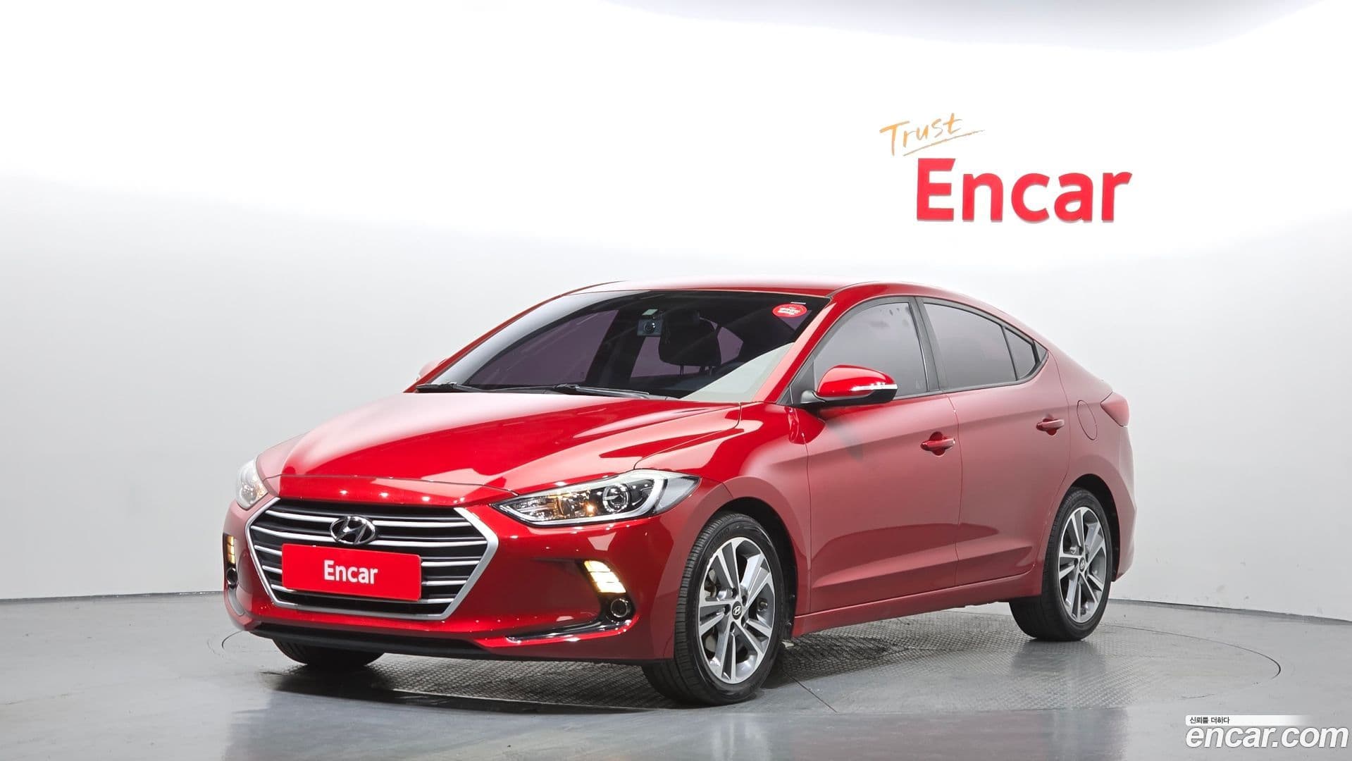 Main__Slider__Photo:AVANTE Hyundai 2017.10-0
