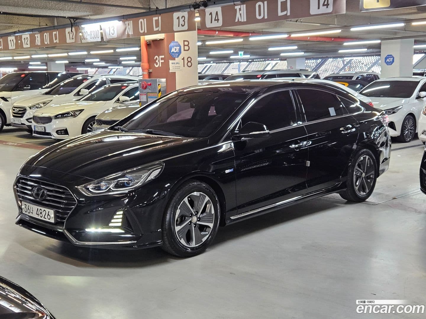 Main__Slider__Photo:Sonata Hyundai 2018.5-0