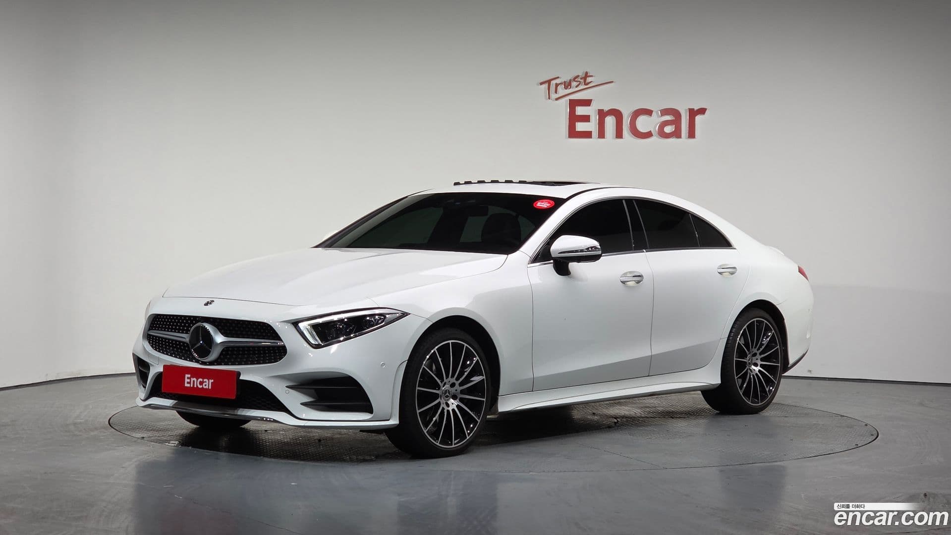 Main__Slider__Photo:CLS-Class Mercedes-Benz 2020.11-0