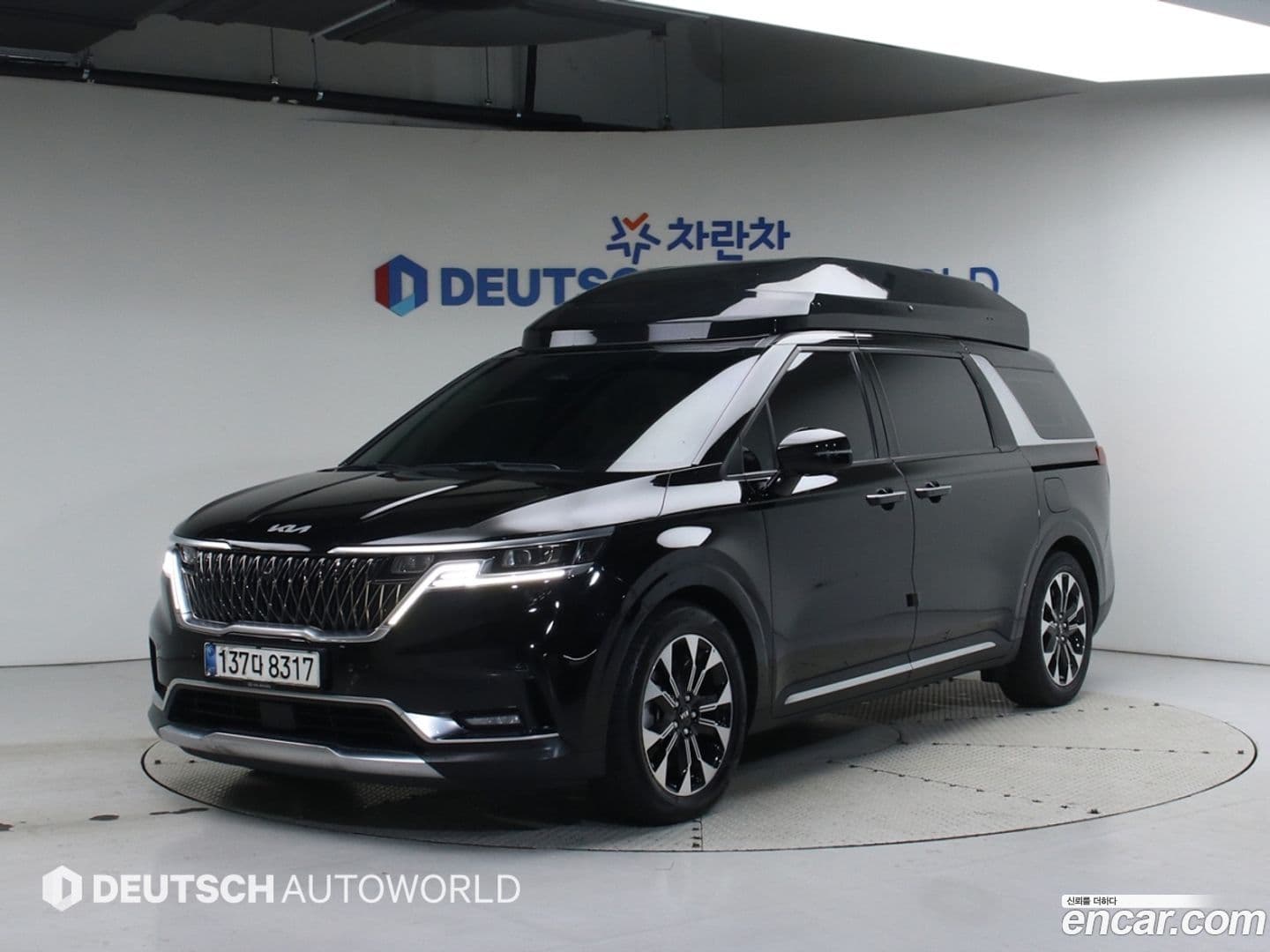 Main__Slider__Photo:Canival Kia 2021.0-0