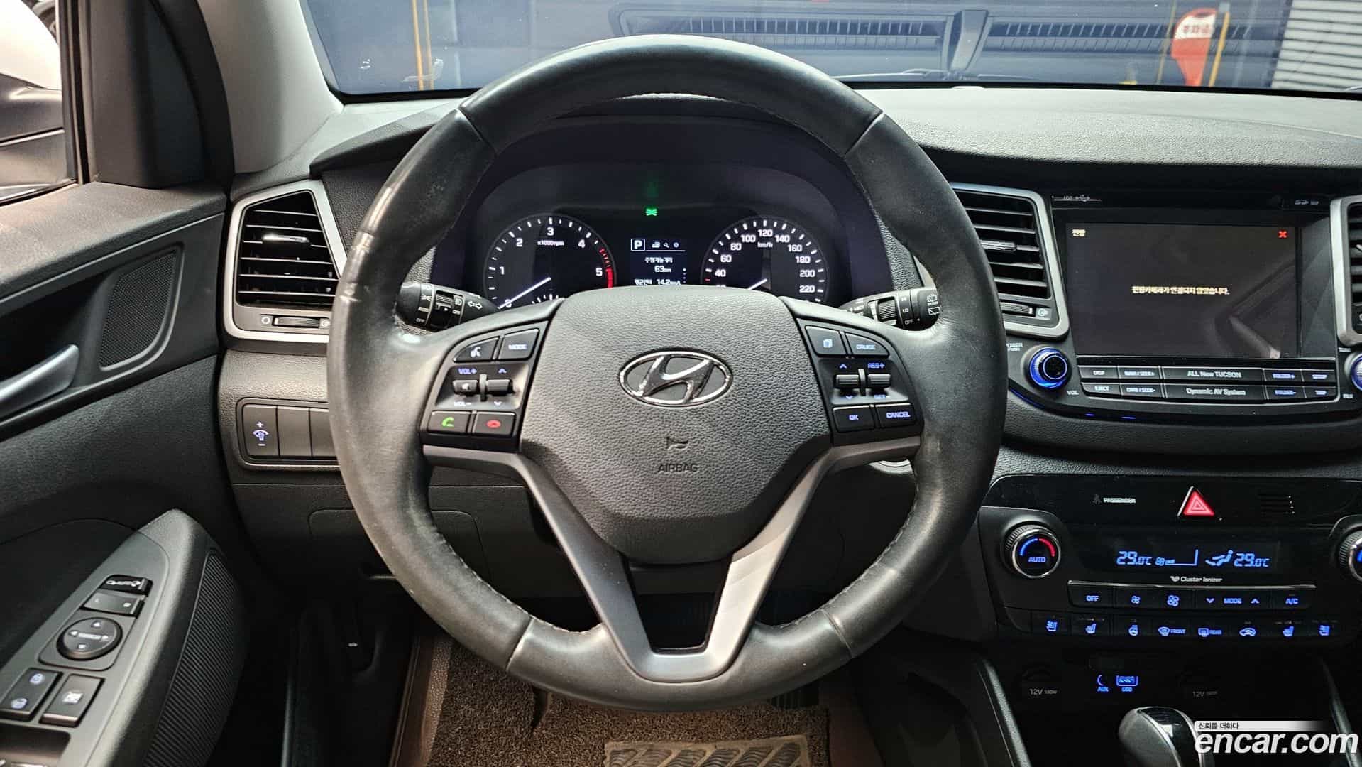 Tucson Hyundai 2016.0-OPTION-017