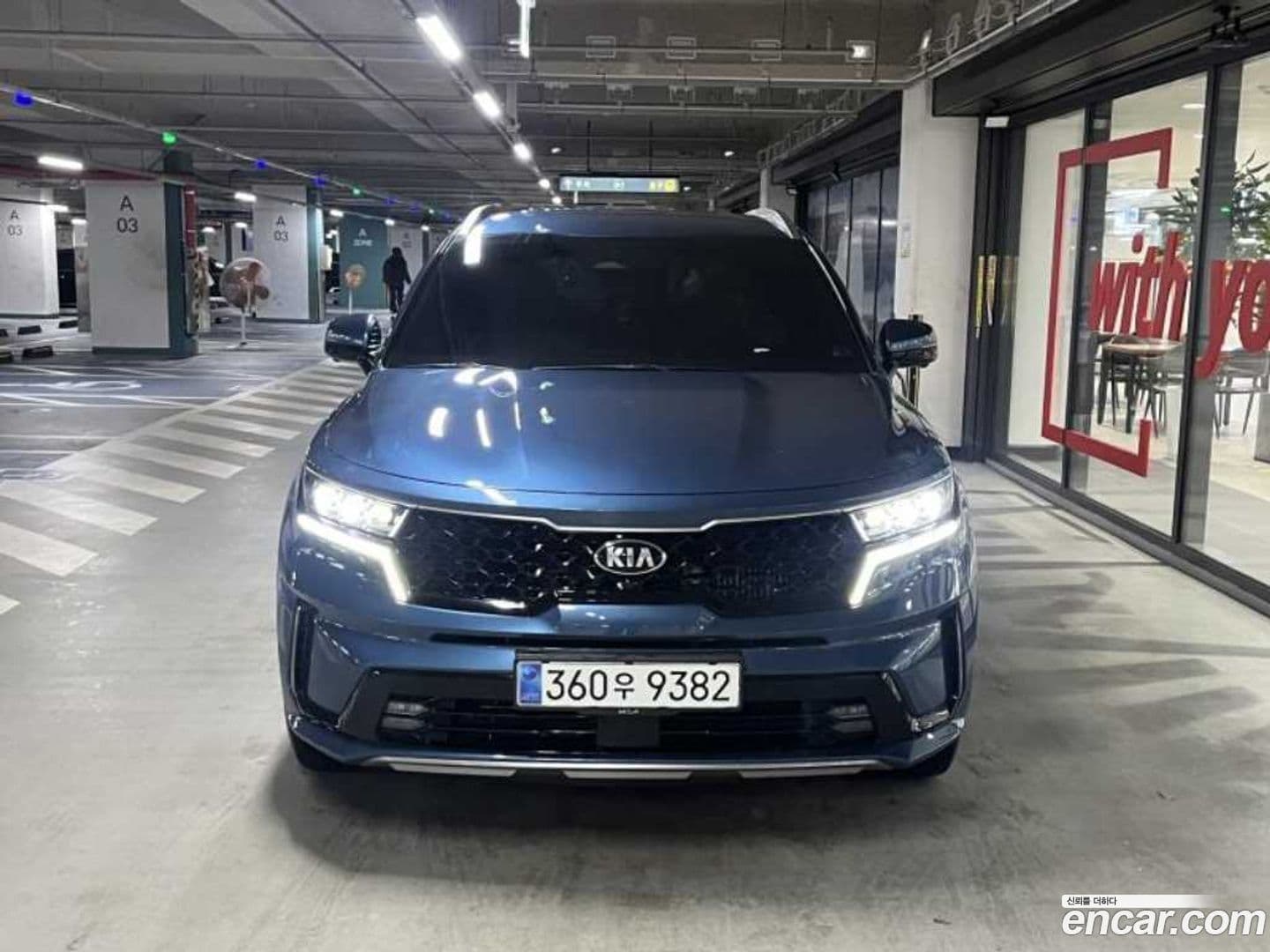 Main__Slider__Photo:Sorento Kia 2020.9-0
