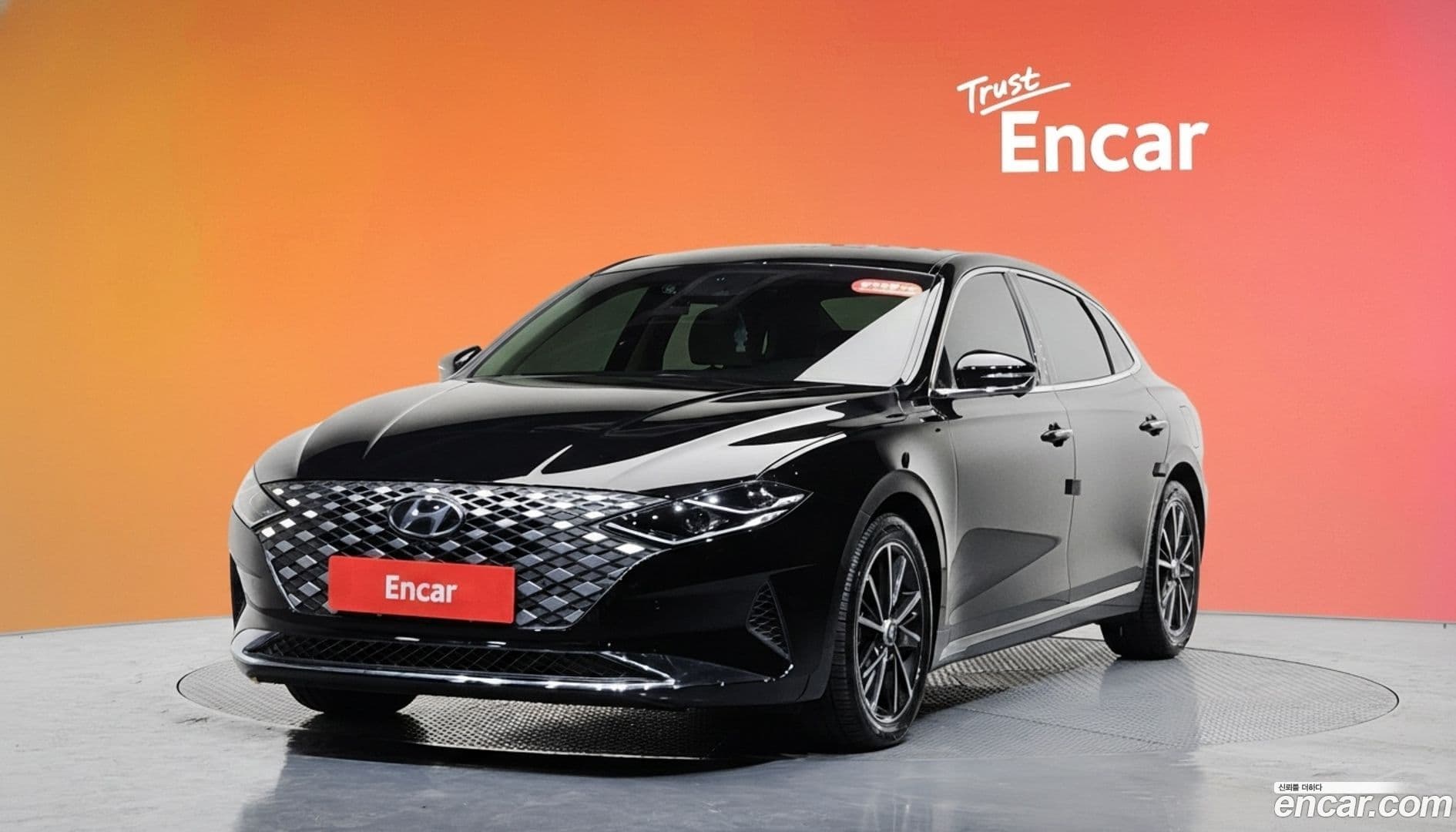 Main__Slider__Photo:Grandeur Hyundai 2021.11-0