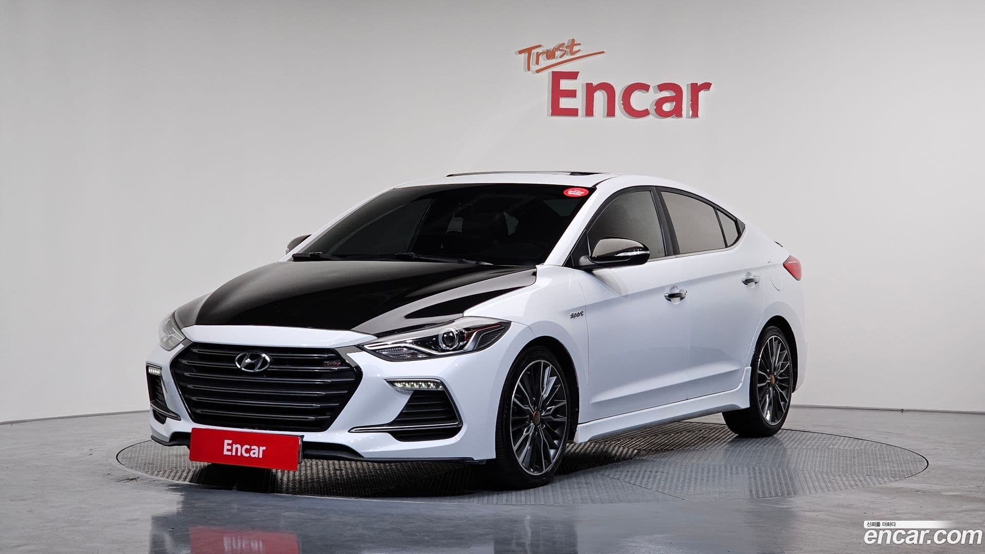 Main__Slider__Photo:AVANTE Hyundai 2018.0-0