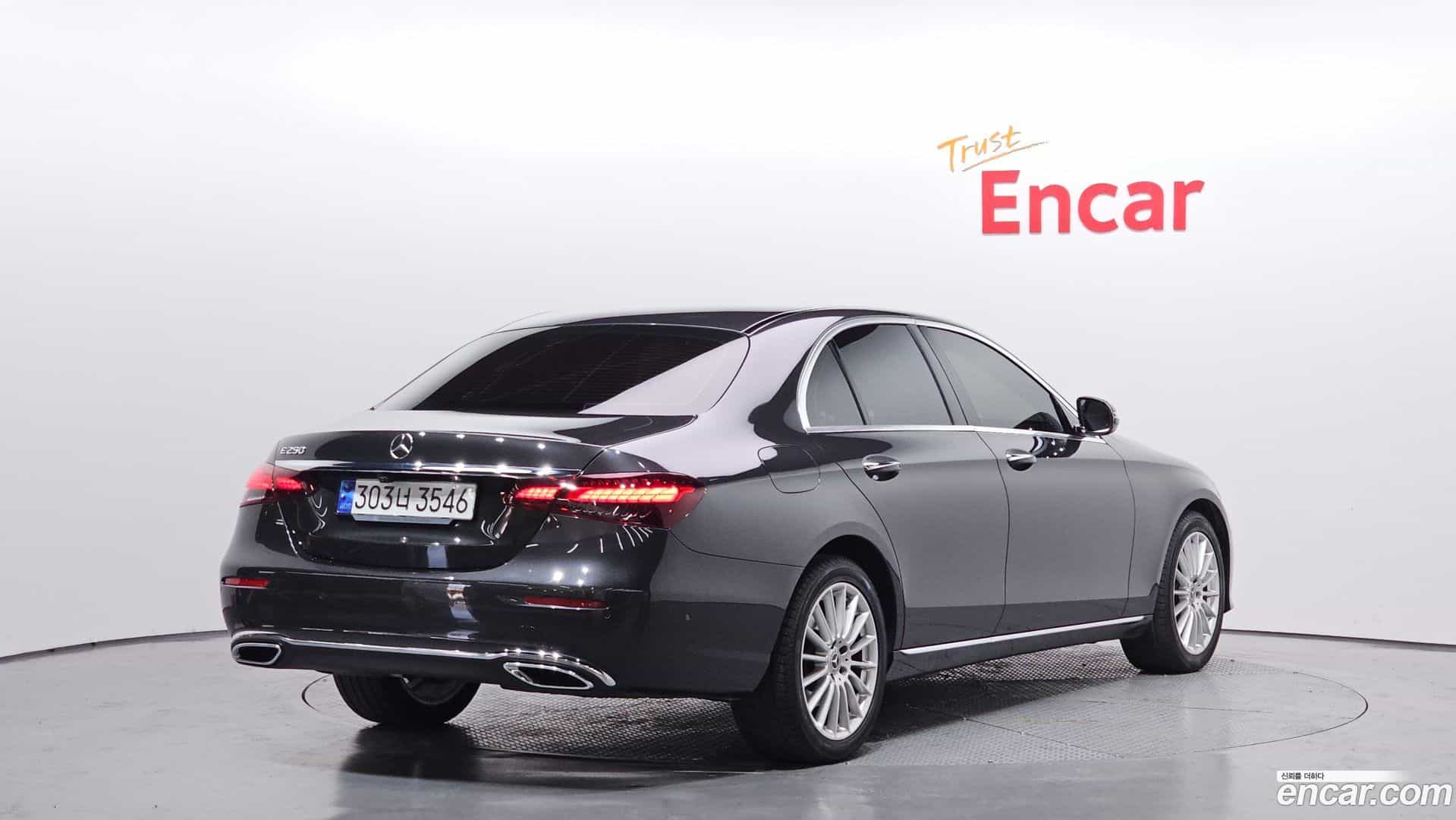 E-Class Mercedes-Benz 2020.10-OUTER-002