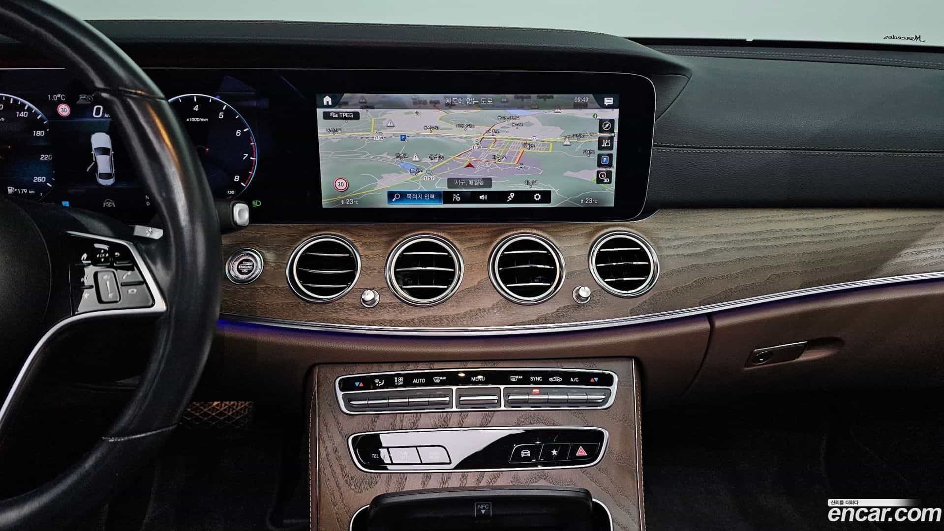 E-Class Mercedes-Benz 2020.10-OPTION-018
