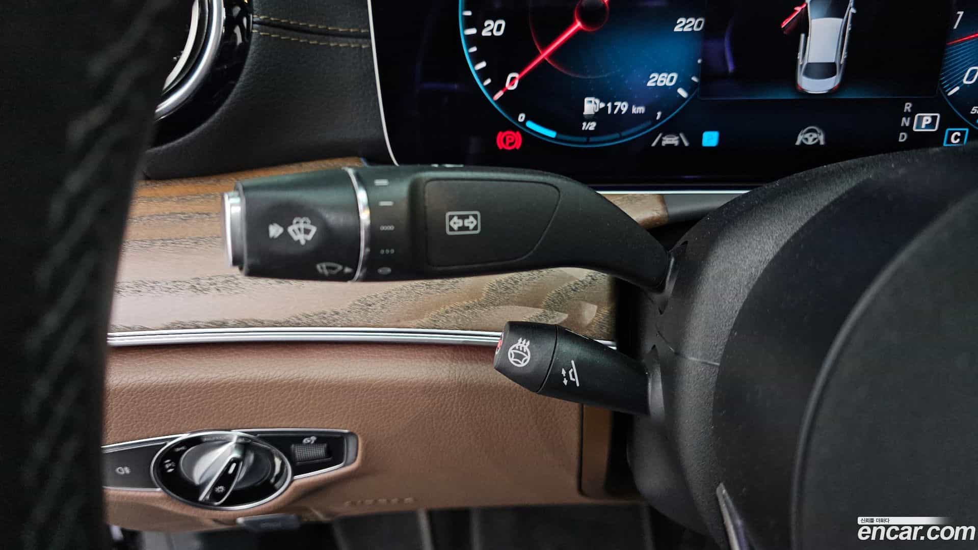 E-Class Mercedes-Benz 2020.10-OPTION-023