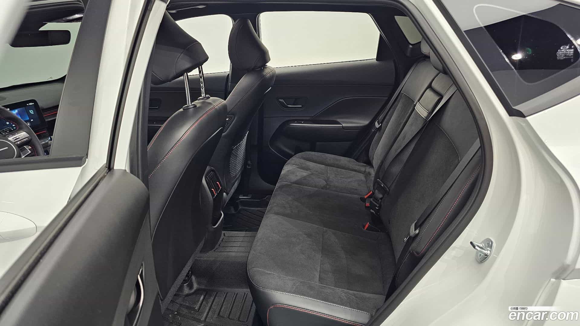 Kona Hyundai 2025.11-OPTION-016