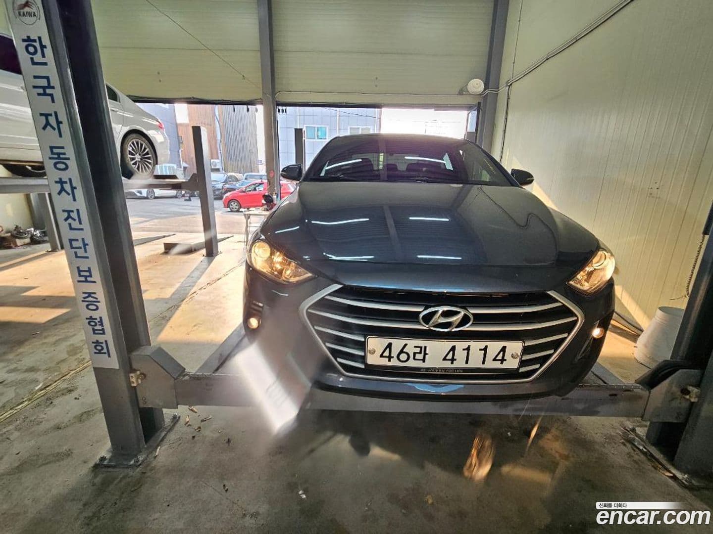 Main__Slider__Photo:AVANTE Hyundai 2017.9-0