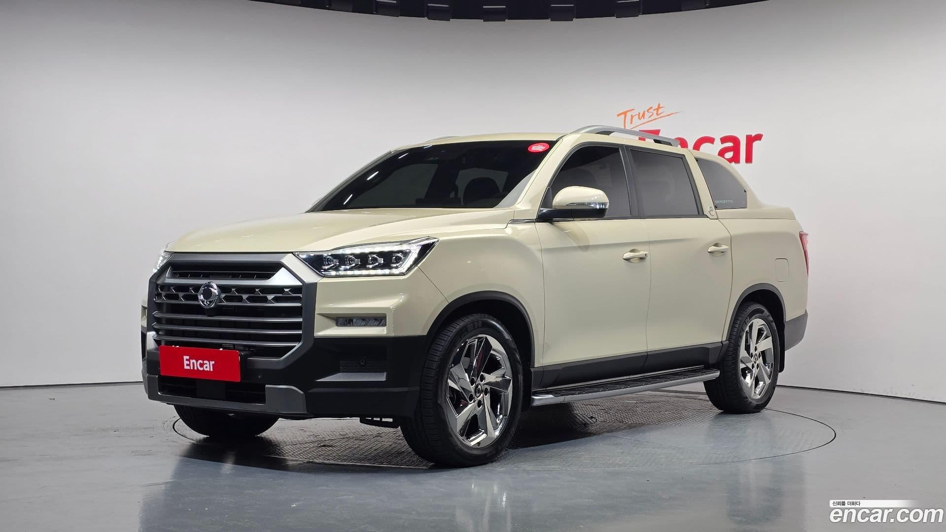 Main__Slider__Photo:Rexton KG Mobility 2023.6-0