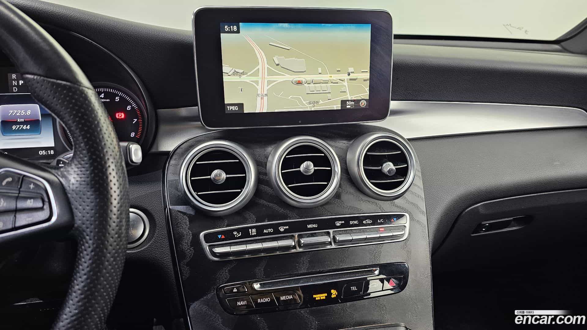 GLC-Class Mercedes-Benz 2019.3-OPTION-018