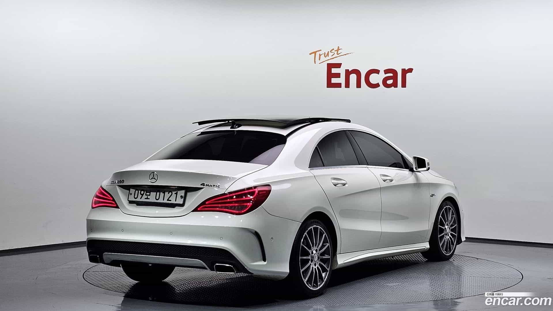 CLA-Class Mercedes-Benz 2016.1-OUTER-002