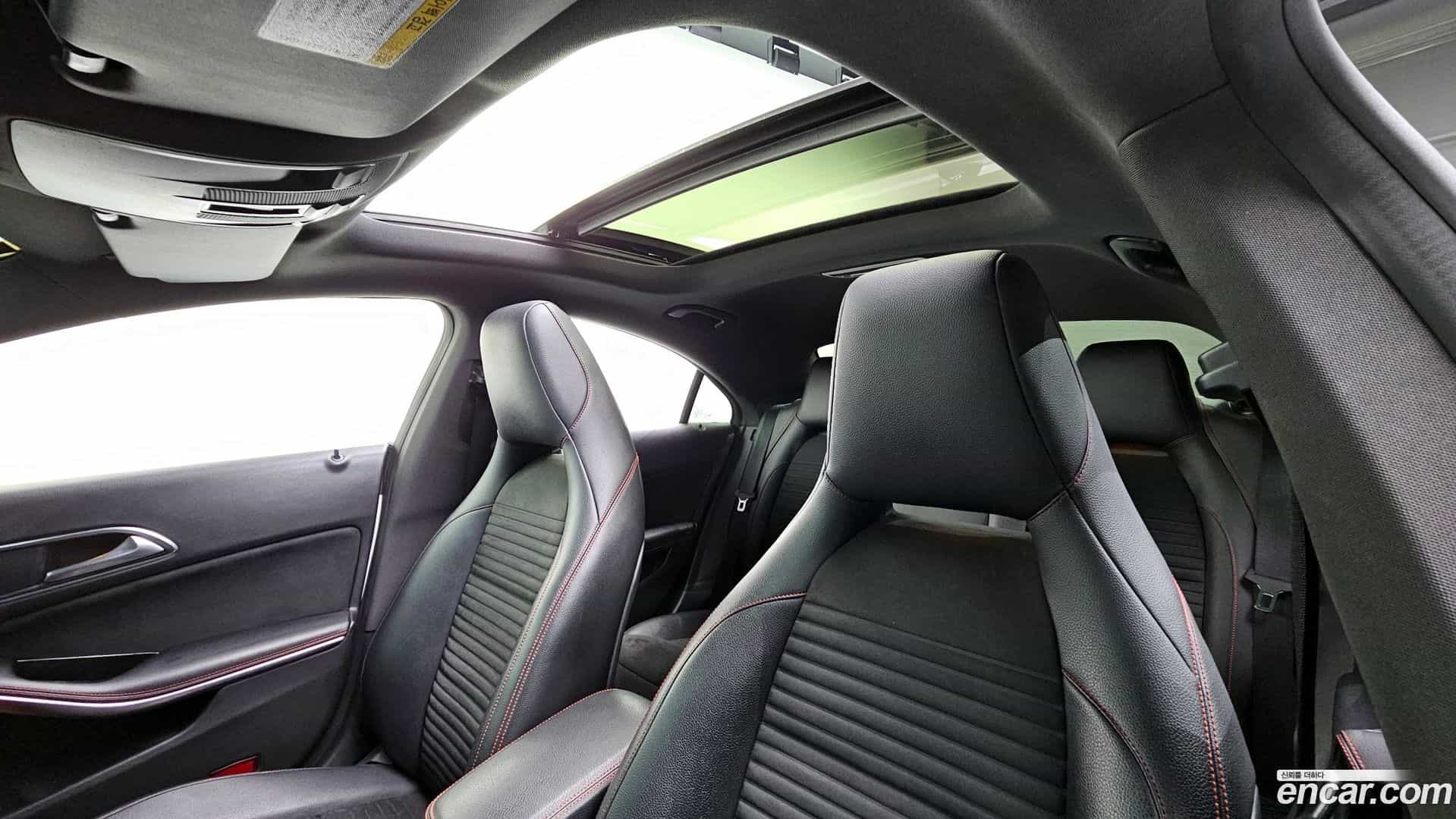 CLA-Class Mercedes-Benz 2016.1-OPTION-023