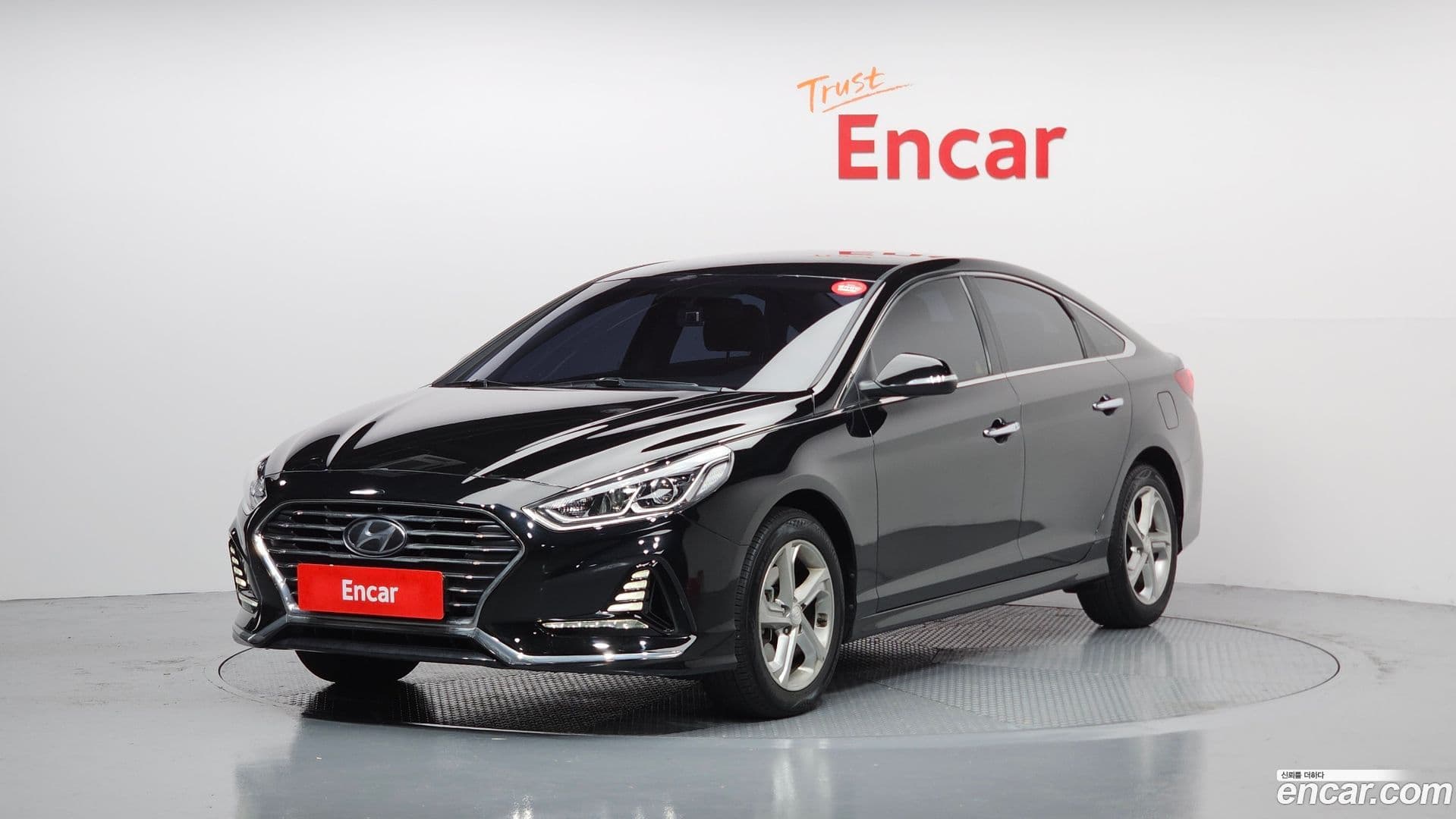 Main__Slider__Photo:Sonata Hyundai 2018.10-0