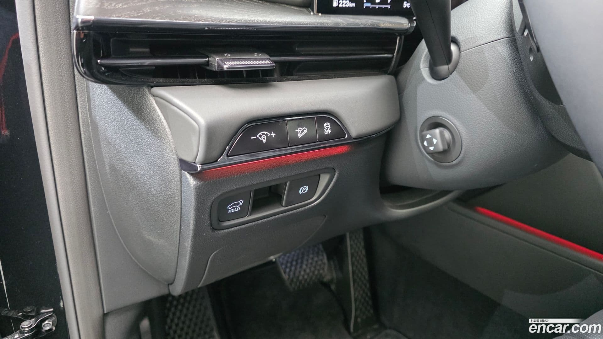 Main__Slider__Photo:GV80 Genesis 2025.0-13