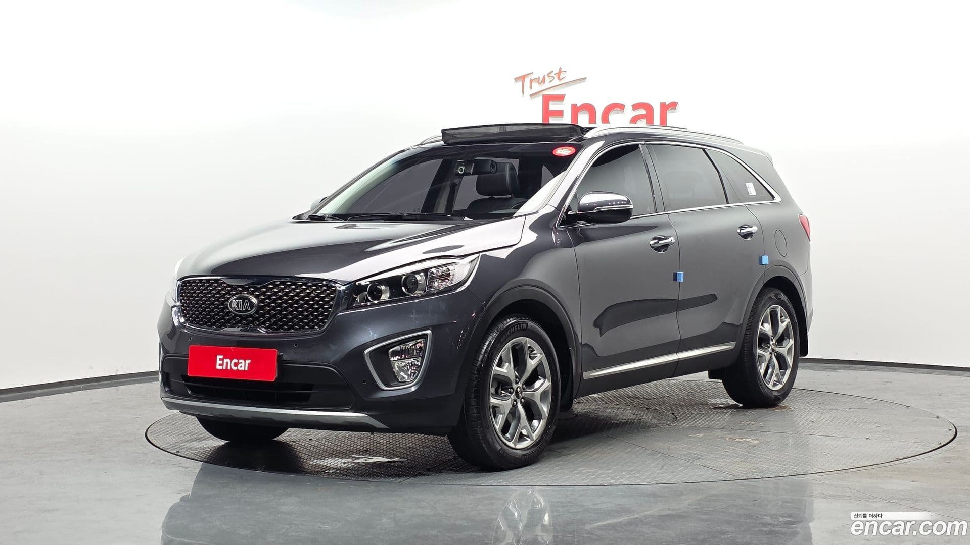 Main__Slider__Photo:Sorento Kia 2015.8-0