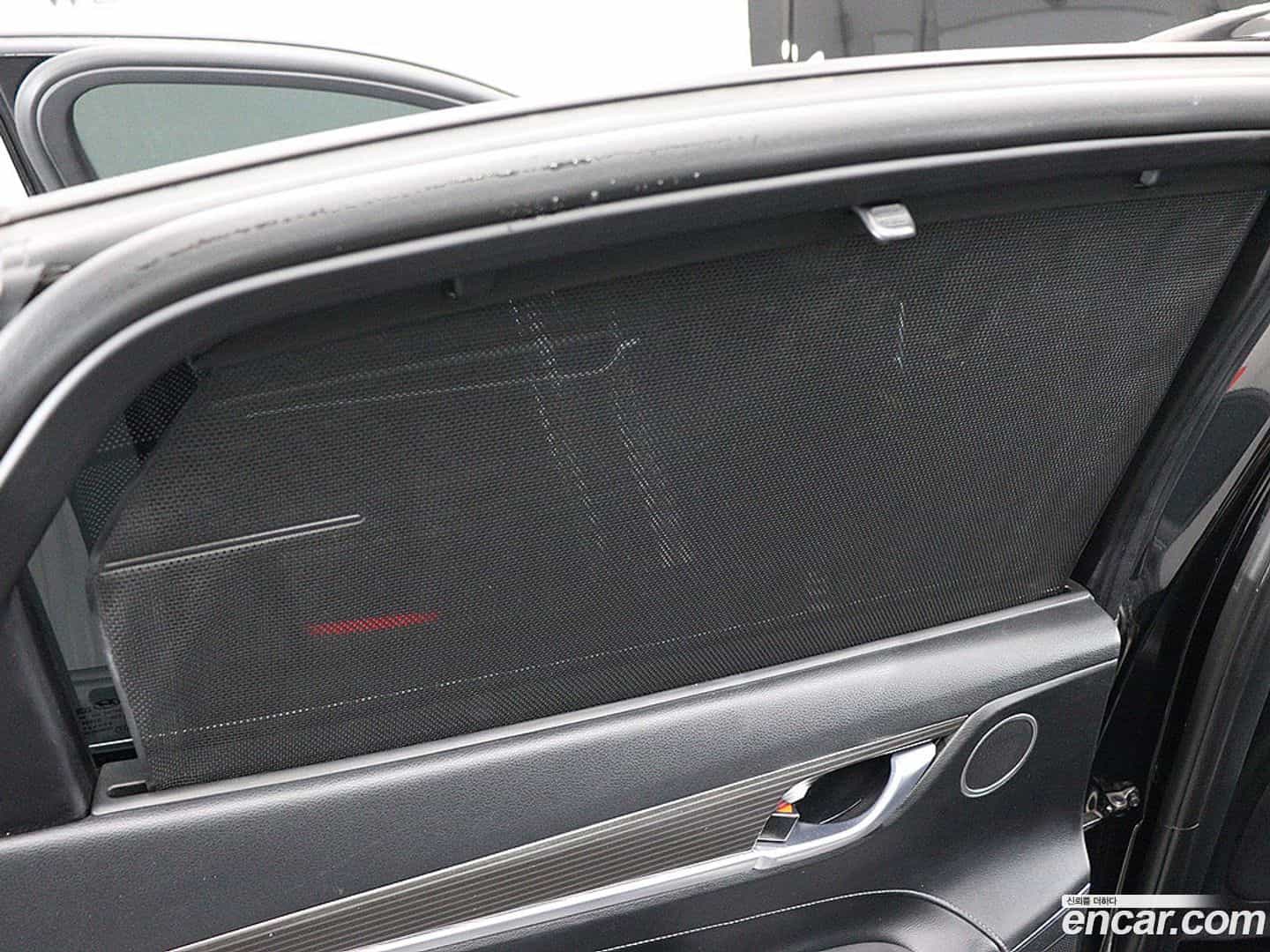 Grandeur Hyundai 2017.1-OPTION-016