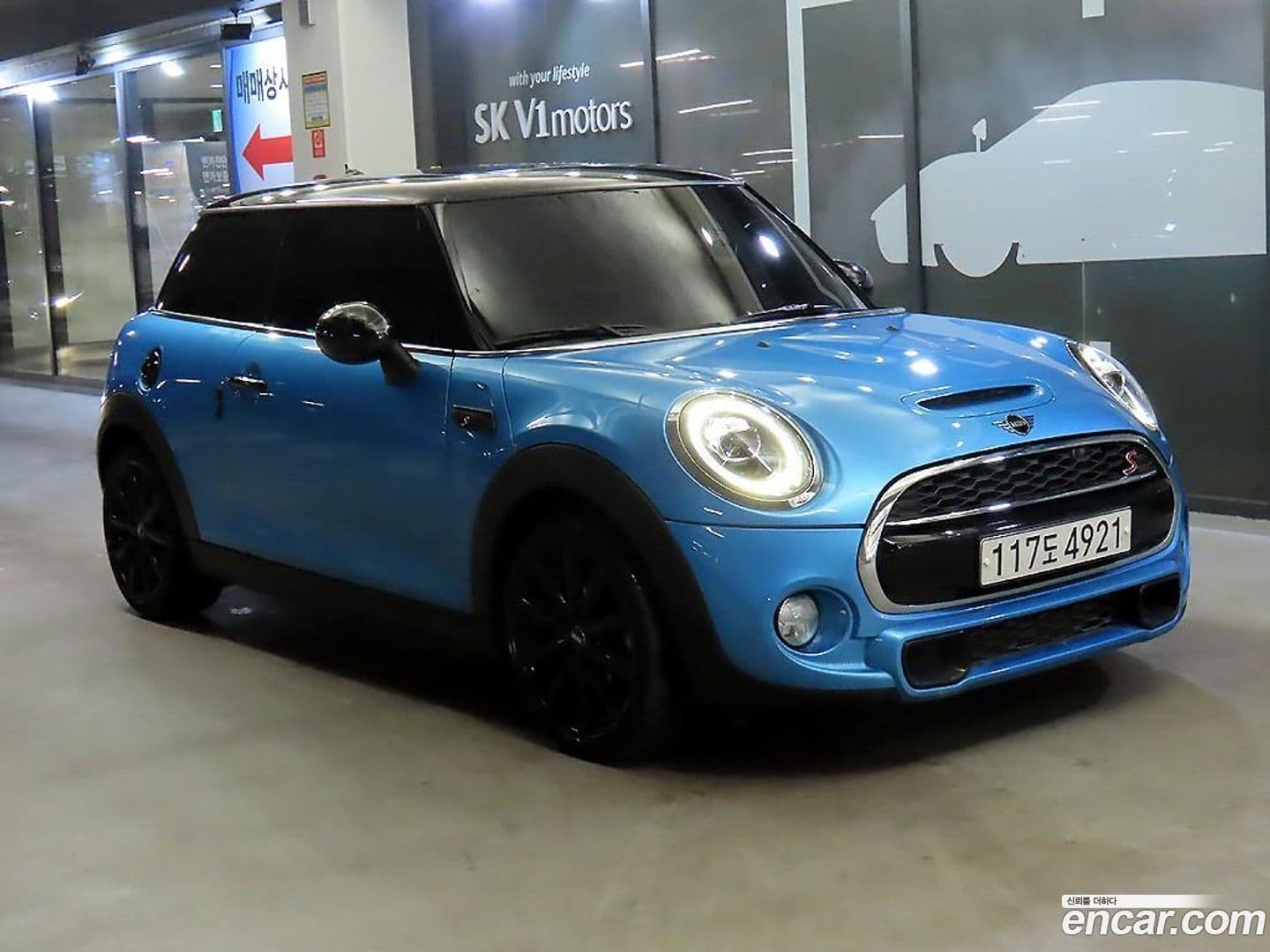 Main__Slider__Photo:Cooper Mini 2019.10-0