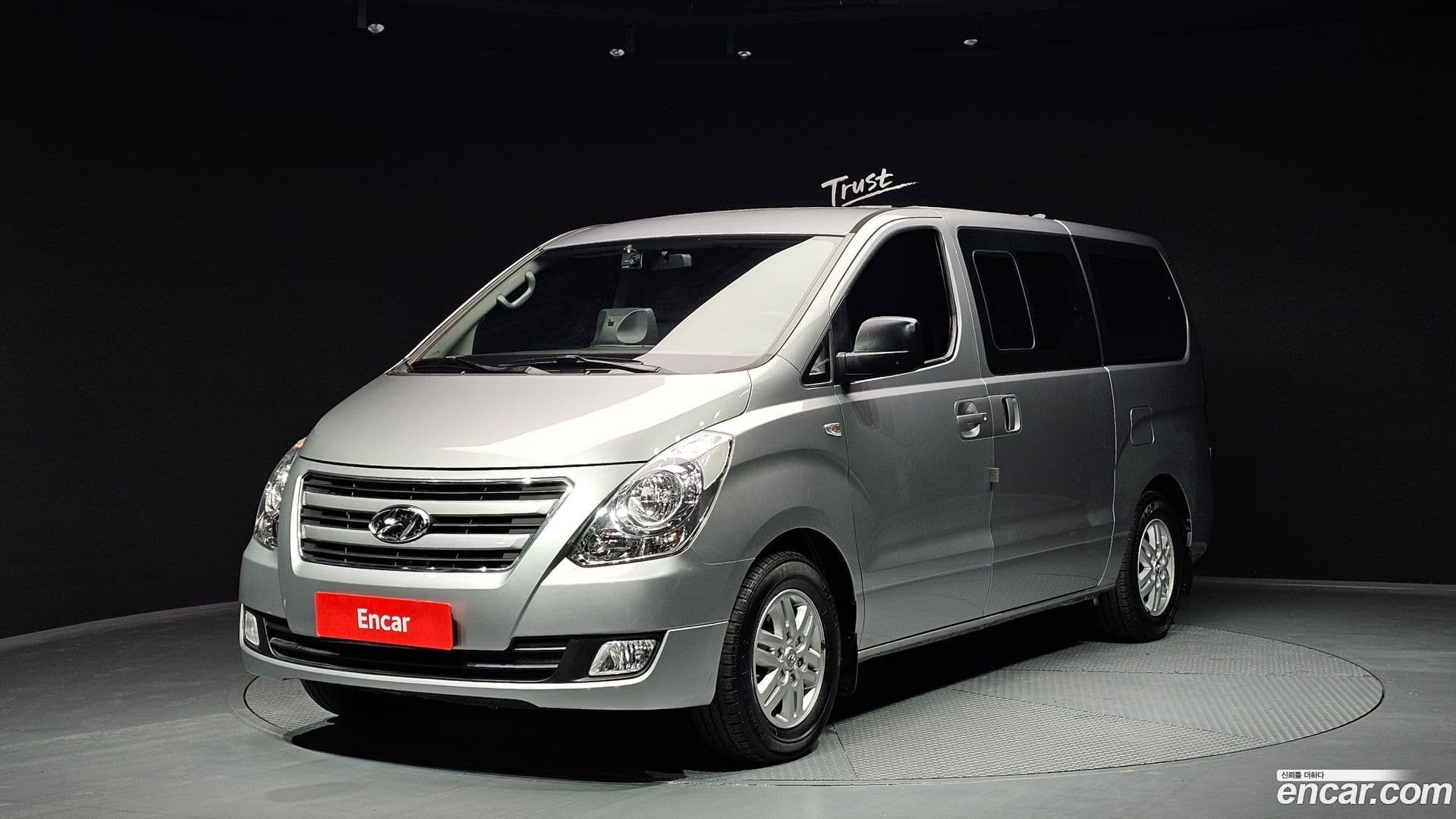 Main__Slider__Photo:Starex Hyundai 2017.8-0