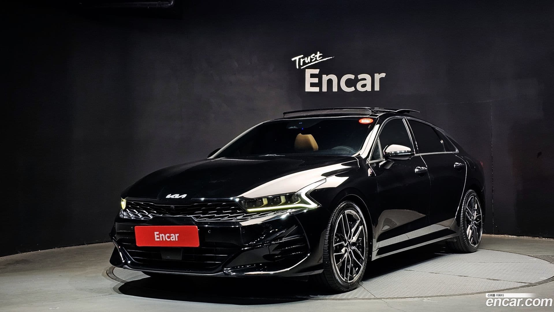 Main__Slider__Photo:K5 Kia 2021.10-0