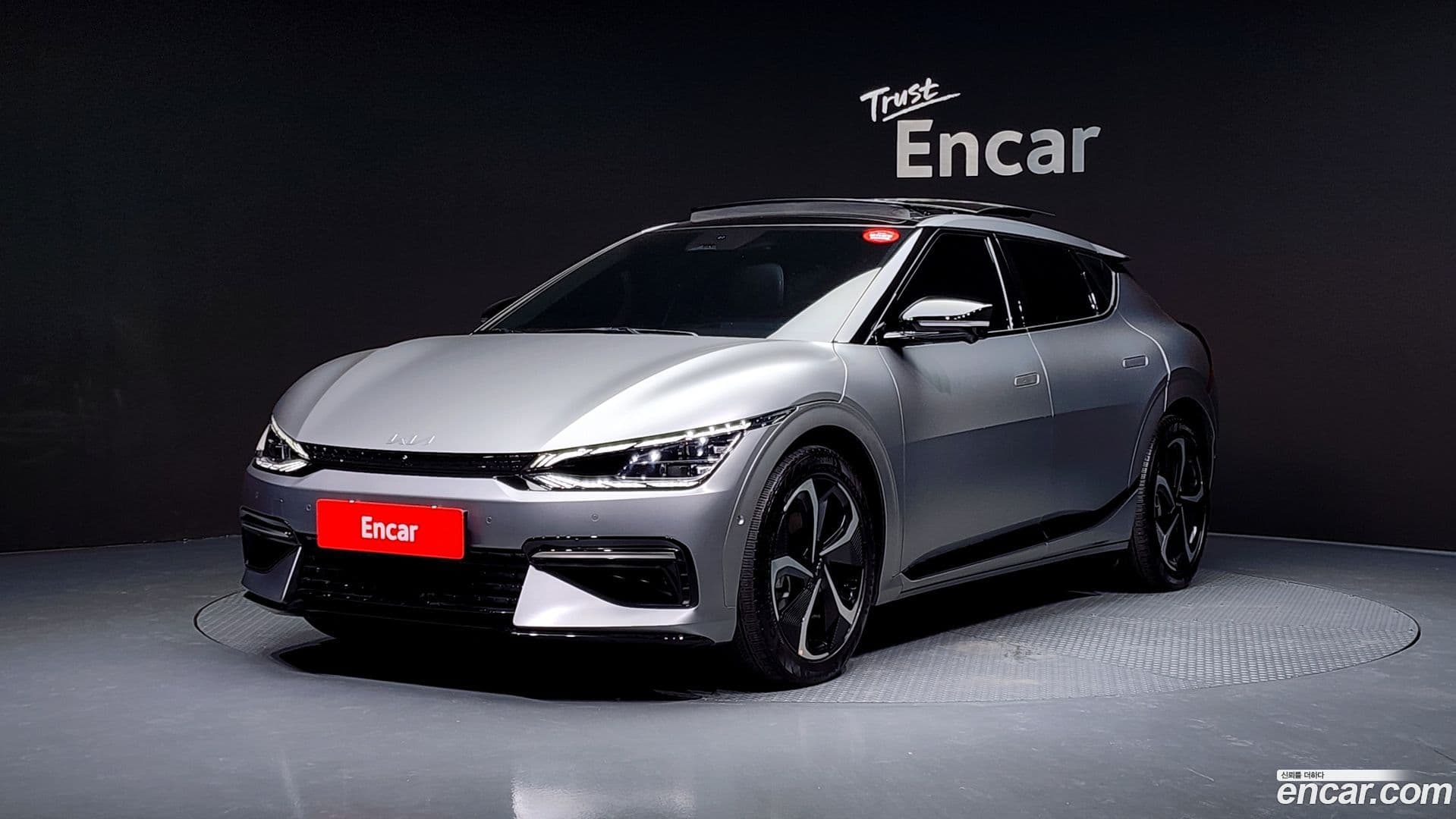 Main__Slider__Photo:EV6 Kia 2021.9-0