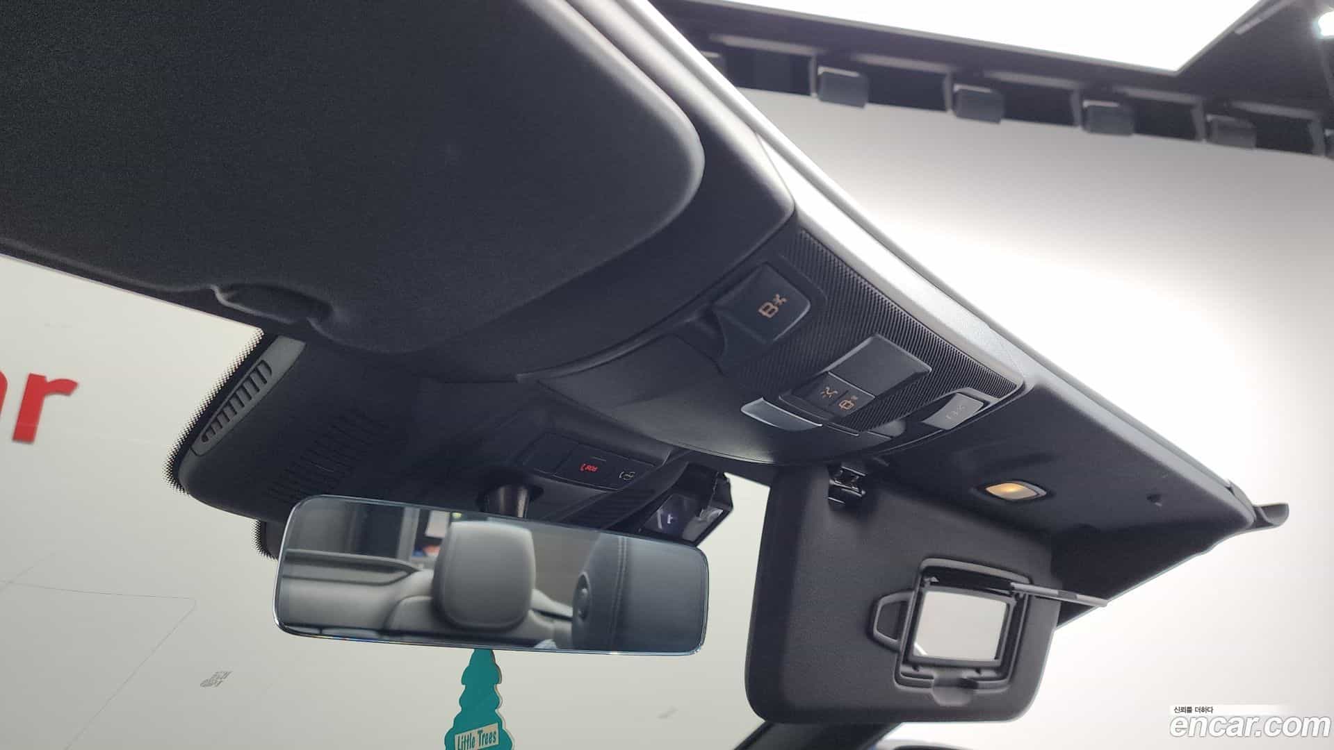 C-Class Mercedes-Benz 2022.4-OPTION-023