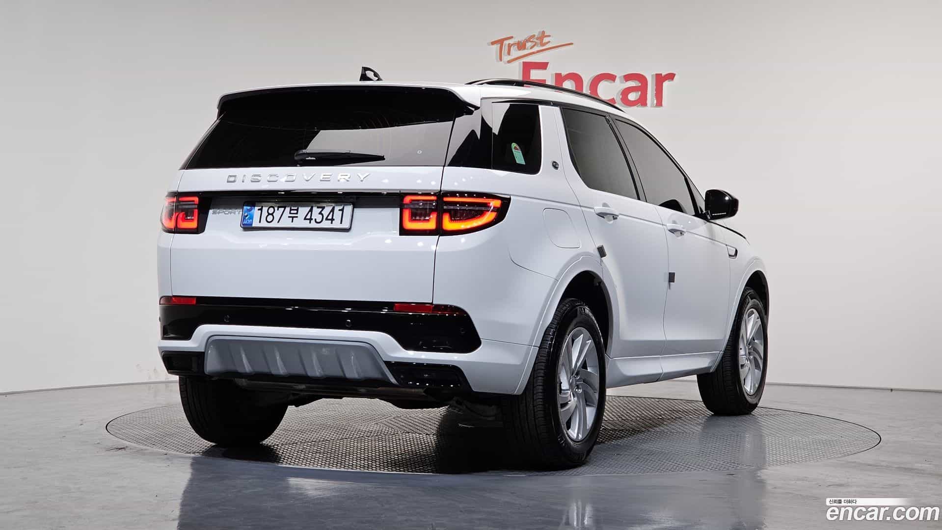 Discovery Sport Land Rover 2024.8-OUTER-002