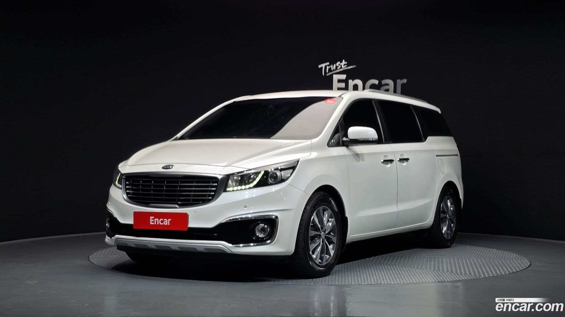 Main__Slider__Photo:Canival Kia 2016.11-0