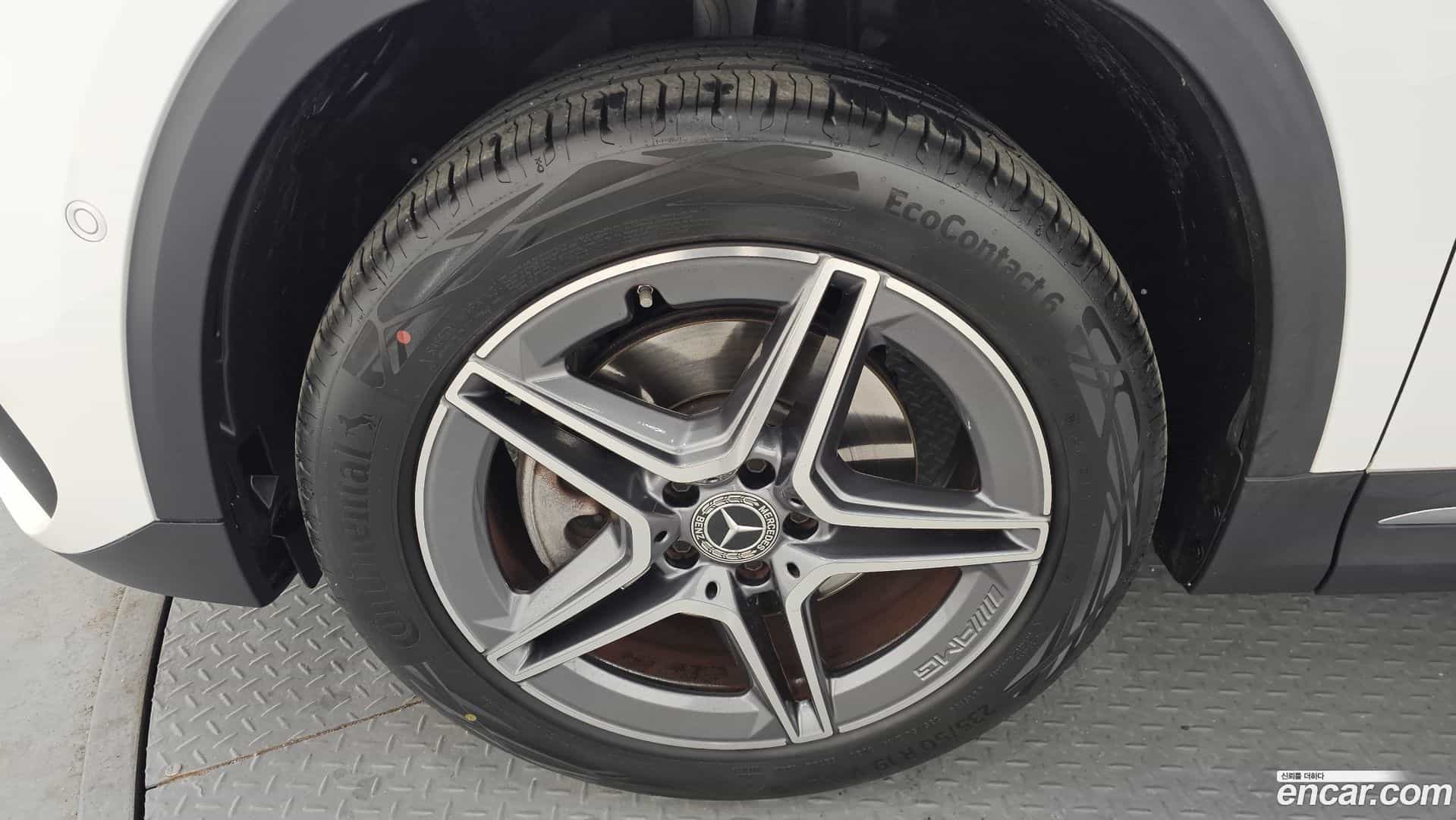 GLA-Class Mercedes-Benz 2022.11-OUTER-005
