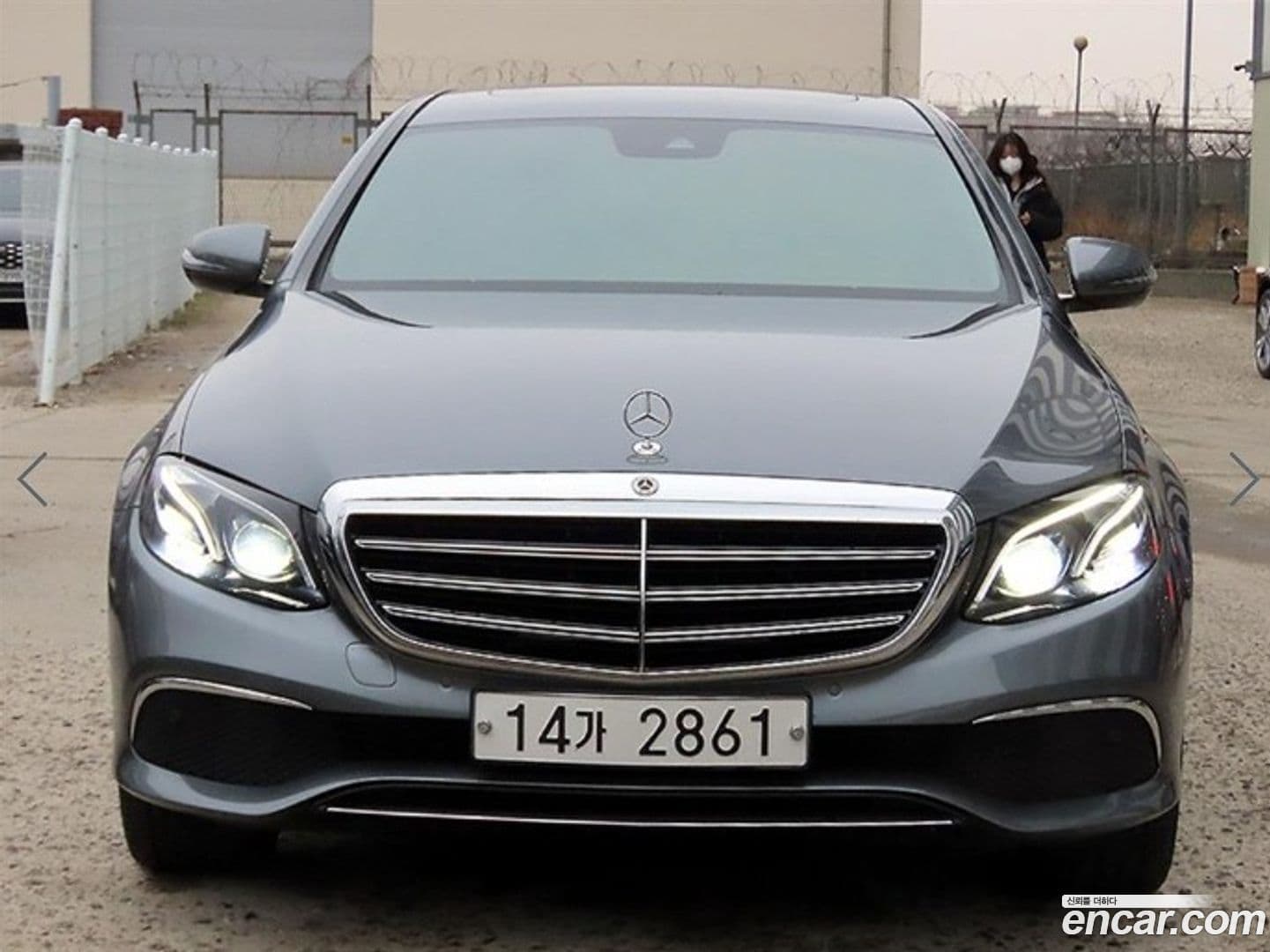 Main__Slider__Photo:E-Class Mercedes-Benz 2019.5-0