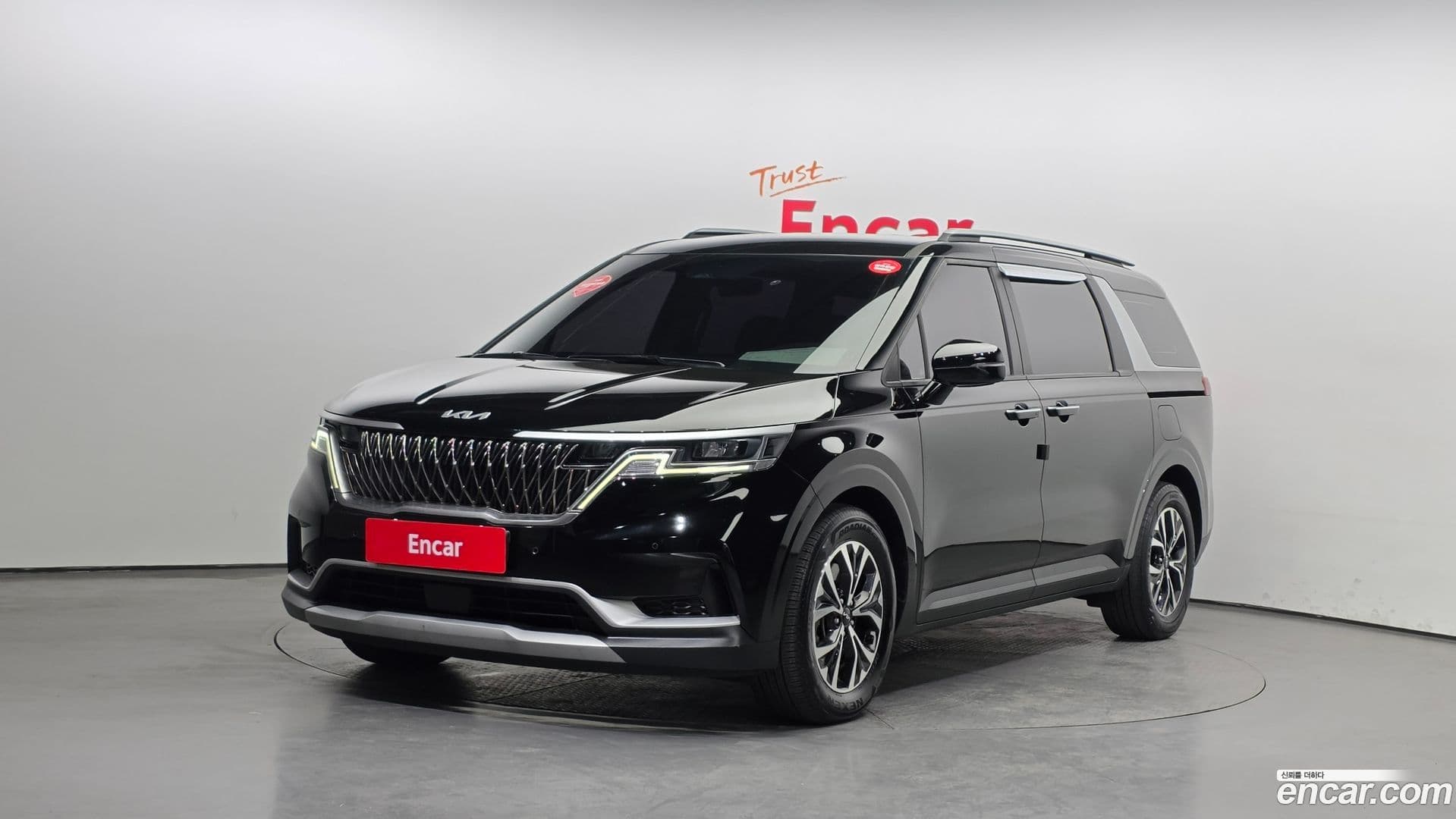 Main__Slider__Photo:Canival Kia 2022.10-0