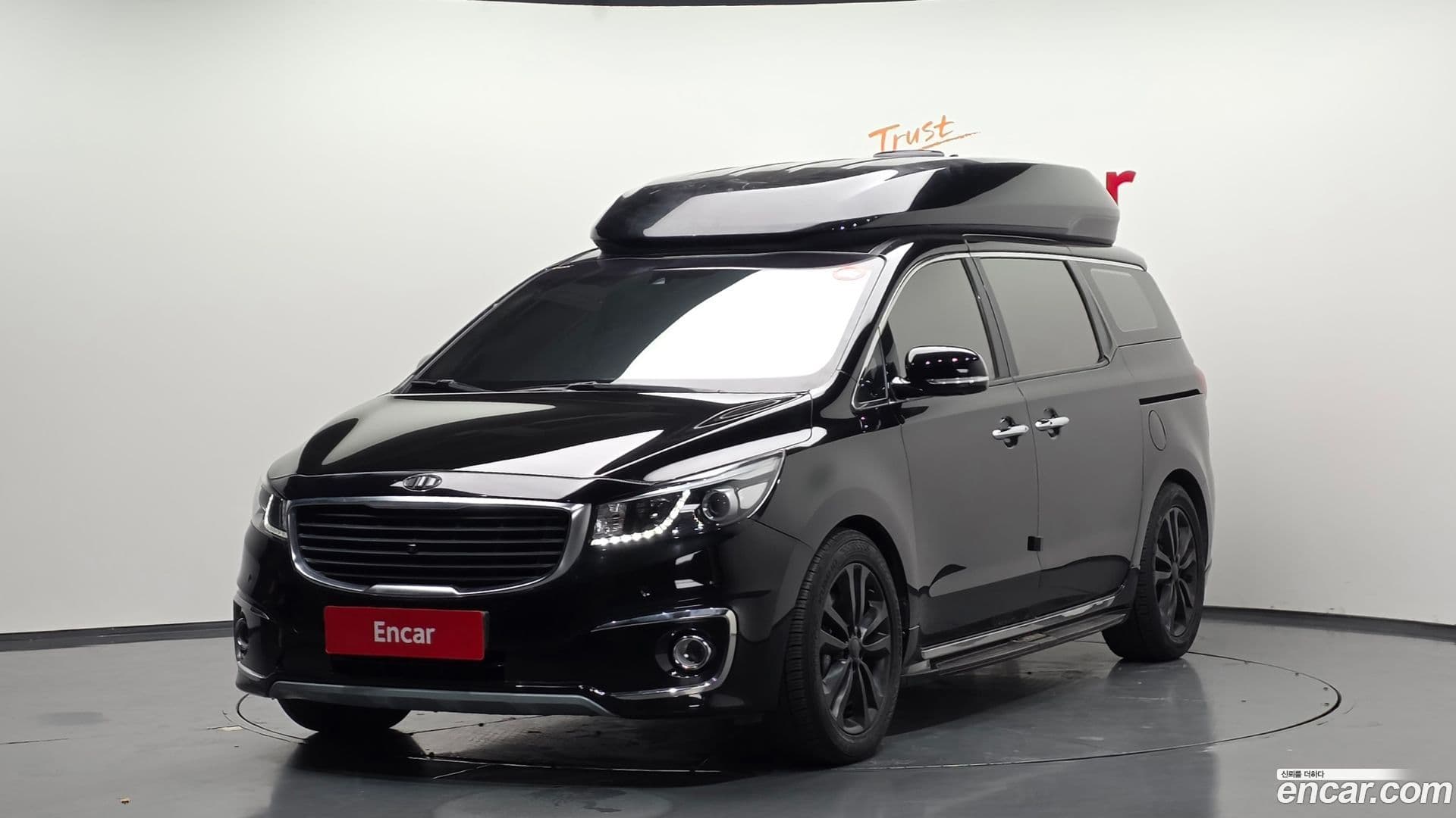 Main__Slider__Photo:Canival Kia 2017.6-0
