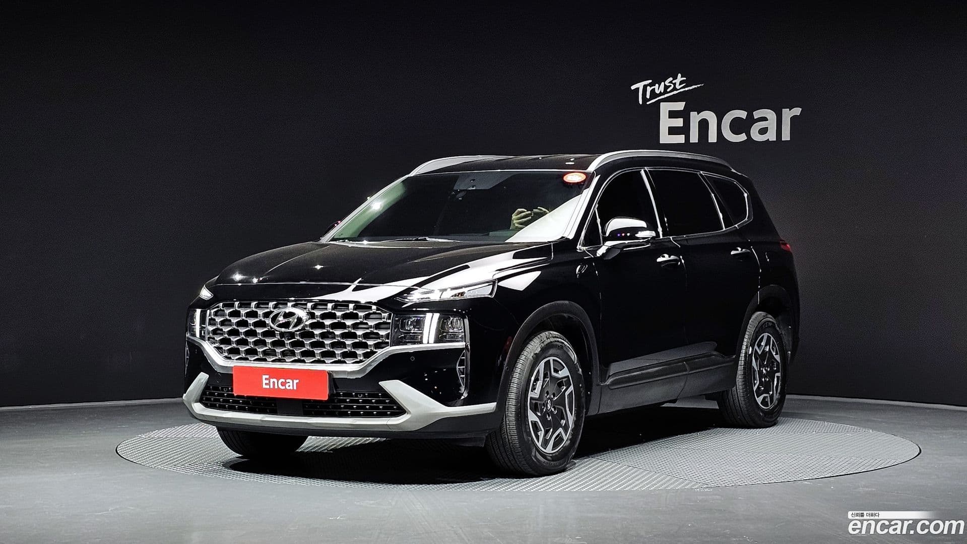 Main__Slider__Photo:Santafe Hyundai 2022.10-0