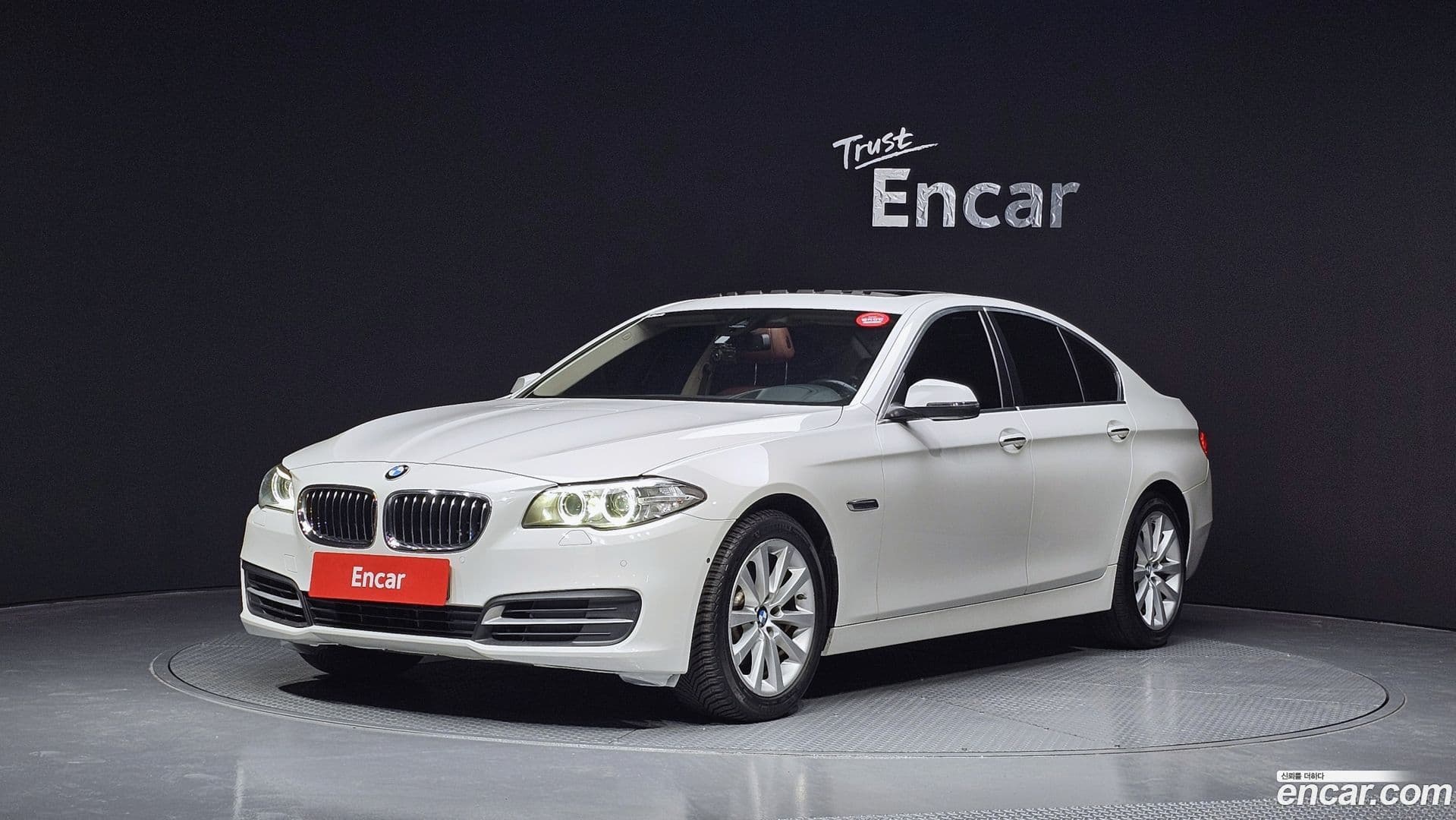 Main__Slider__Photo:5-Series BMW 2015.6-0