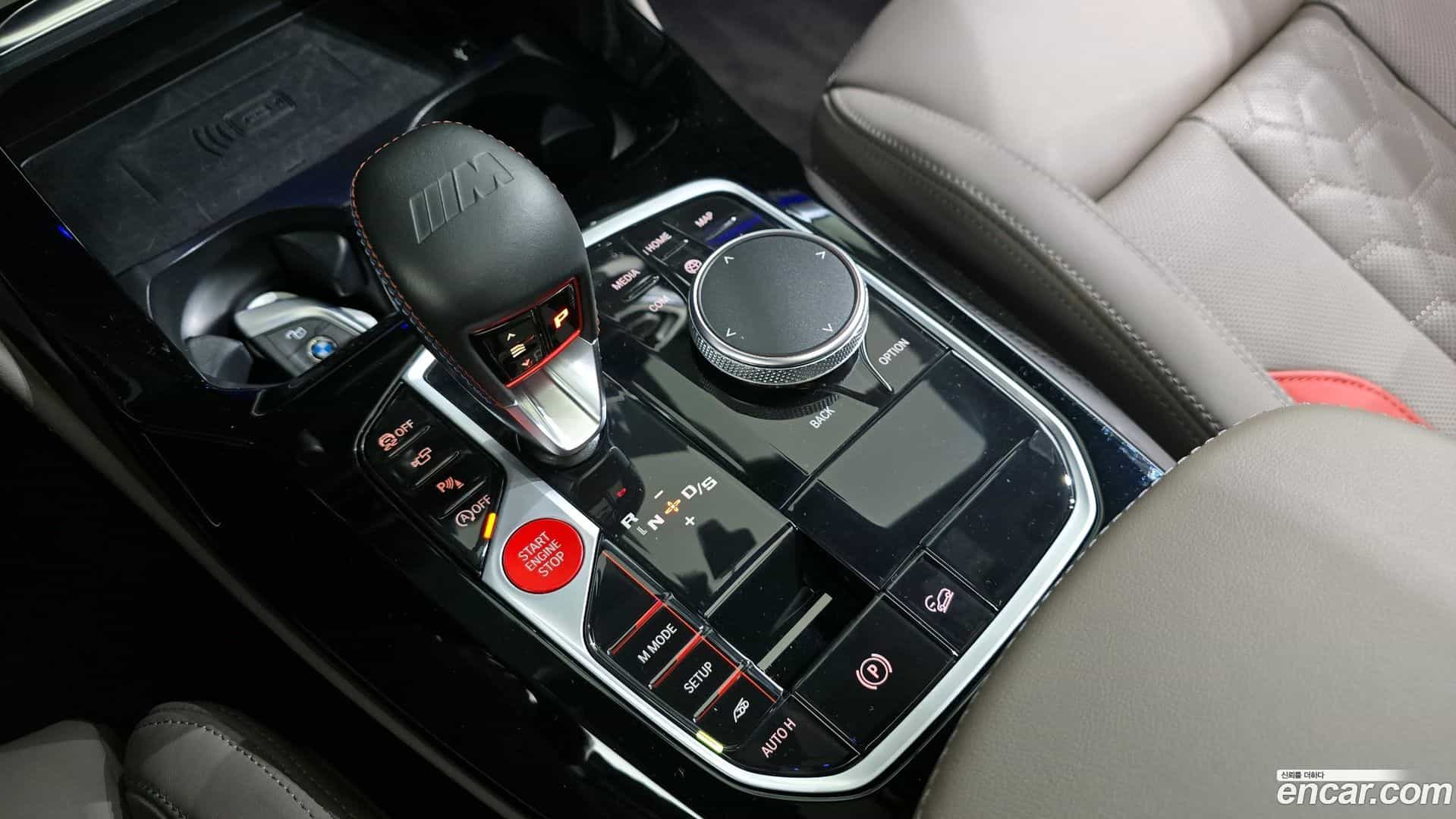 X4M BMW 2023.6-INNER-009