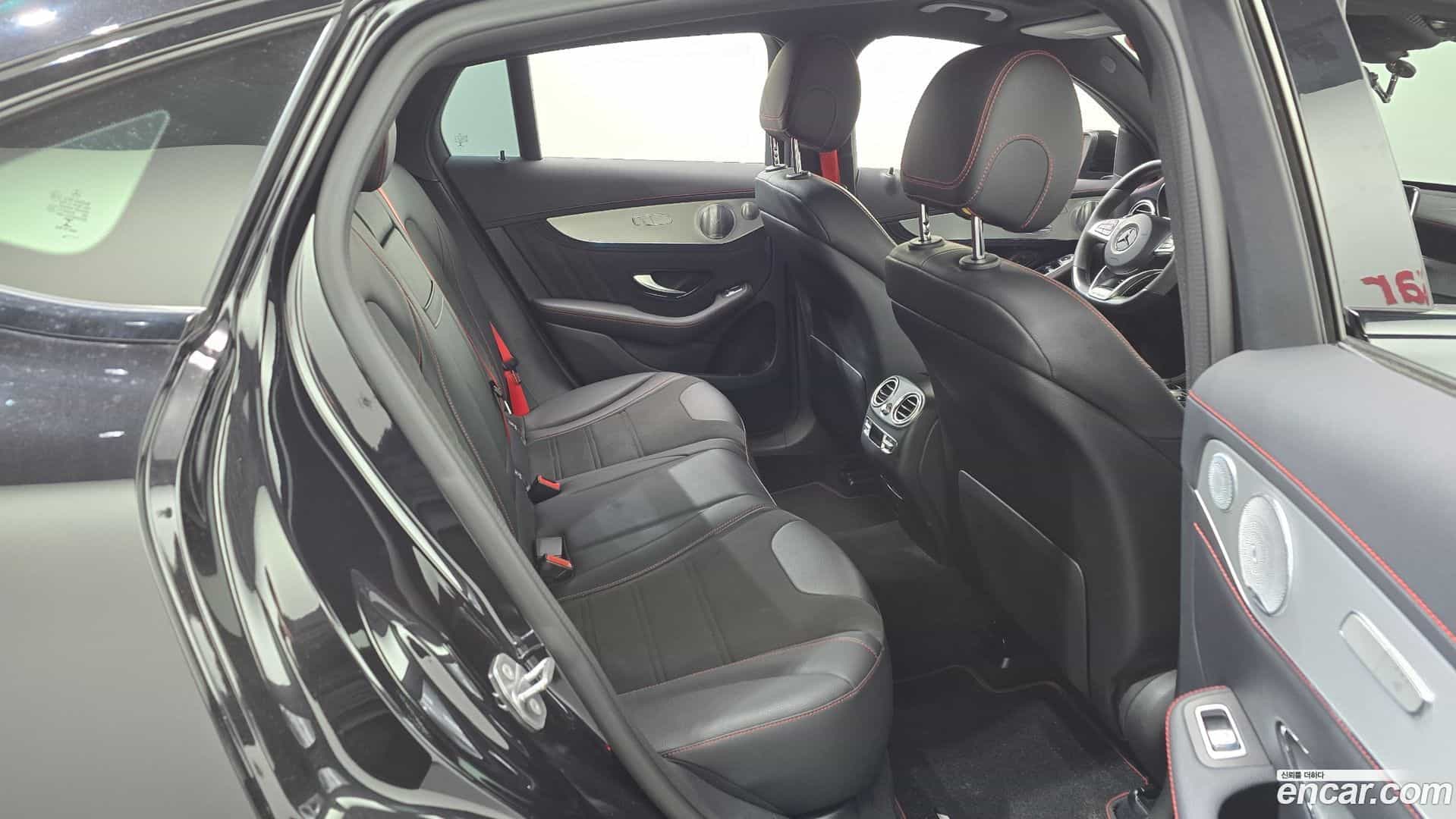 GLC-Class Mercedes-Benz 2019.11-OPTION-016