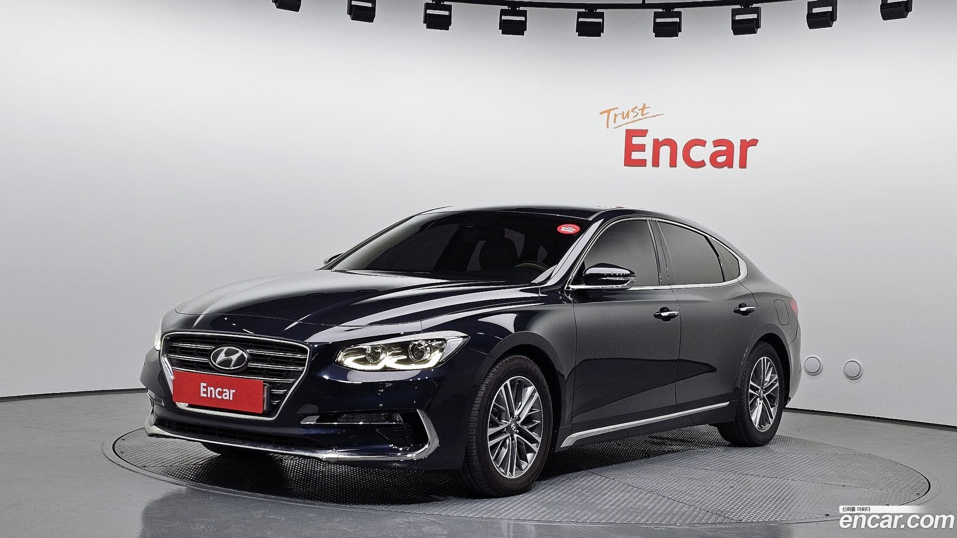 Main__Slider__Photo:Grandeur Hyundai 2017.2-0