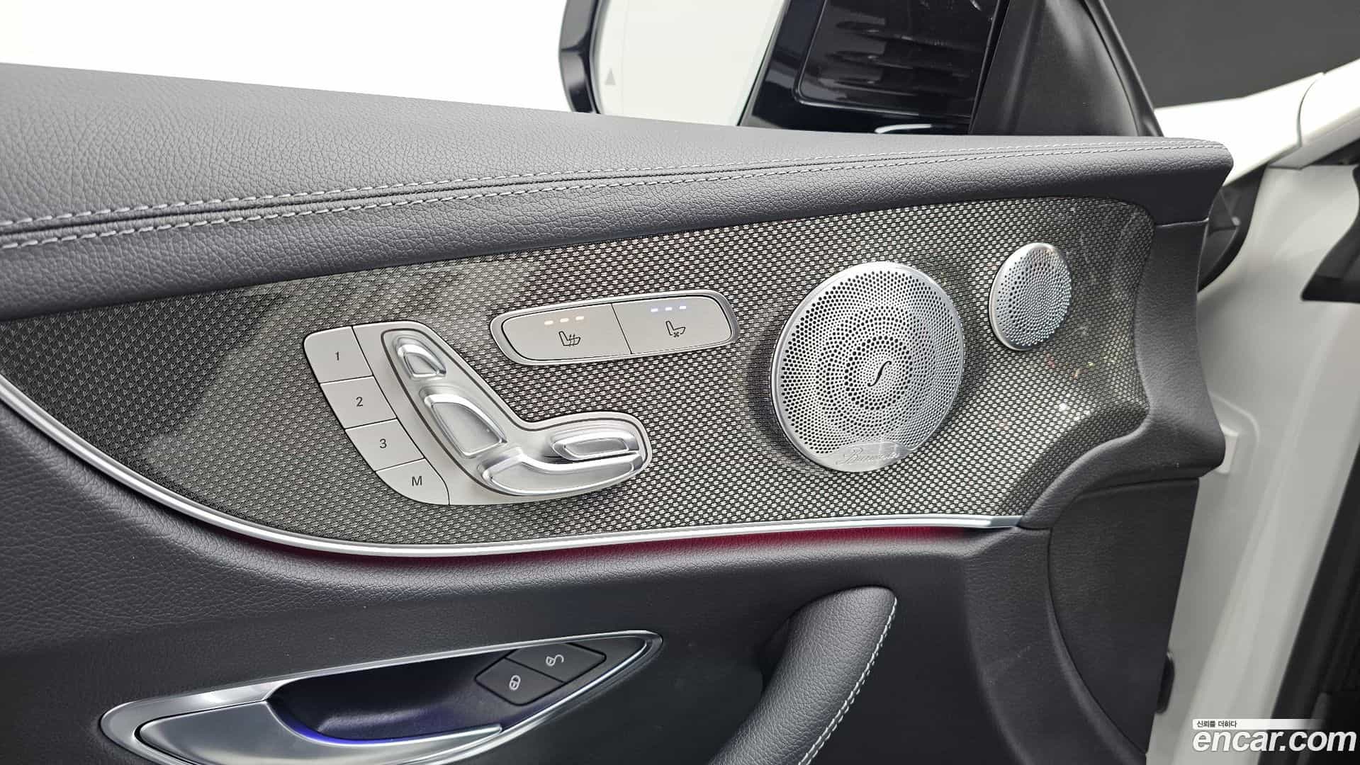 E-Class Mercedes-Benz 2019.6-OPTION-021