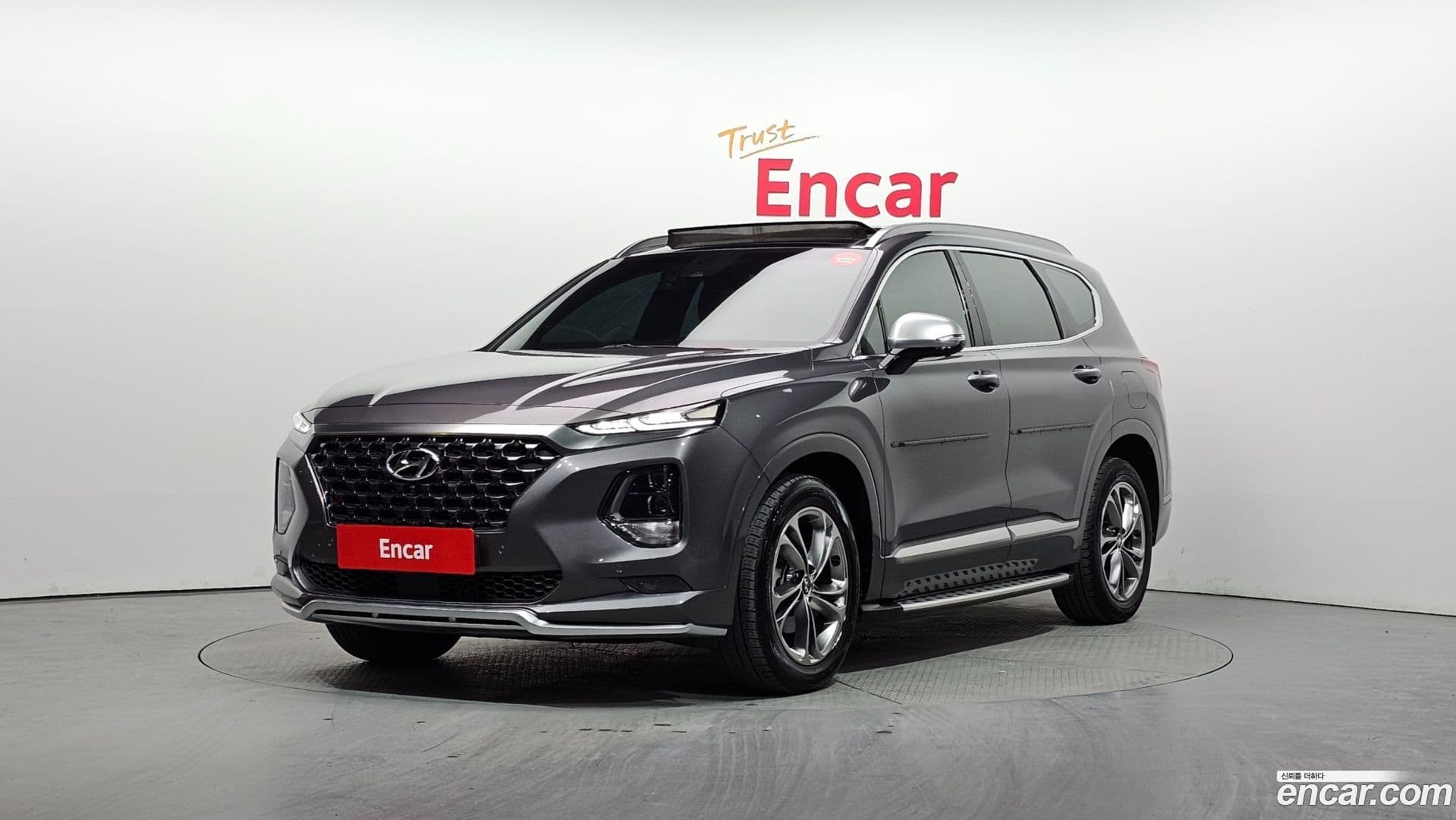 Main__Slider__Photo:Santafe Hyundai 2018.9-0