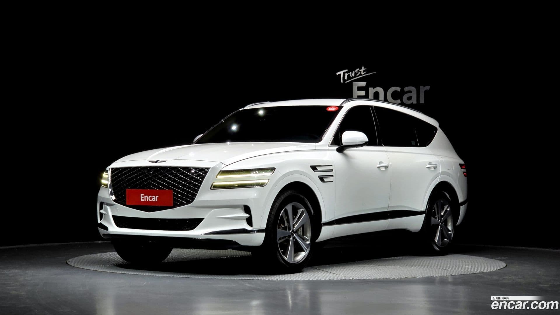 Main__Slider__Photo:GV80 Genesis 2022.4-0