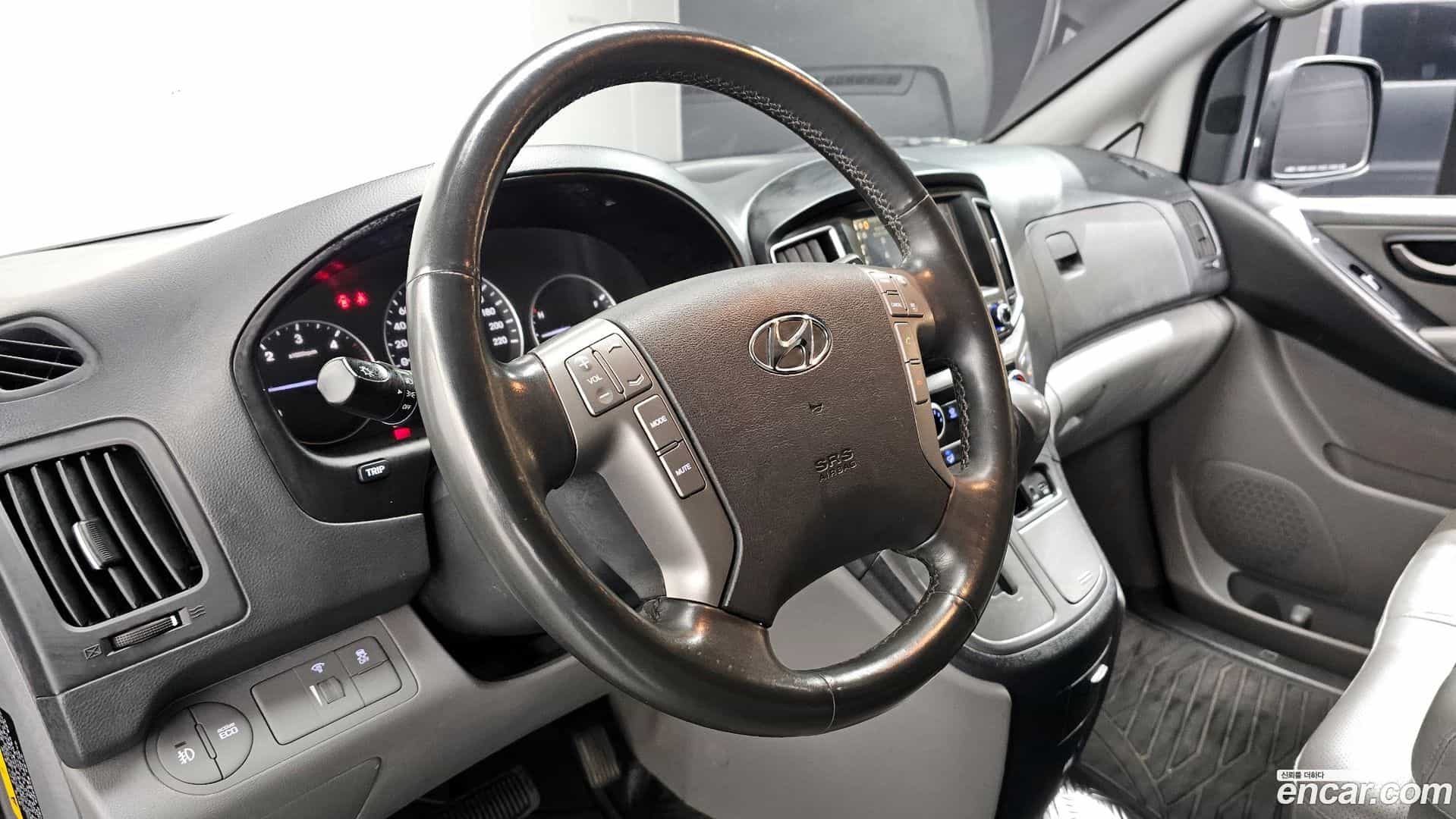 Starex Hyundai 2017.11-OPTION-016