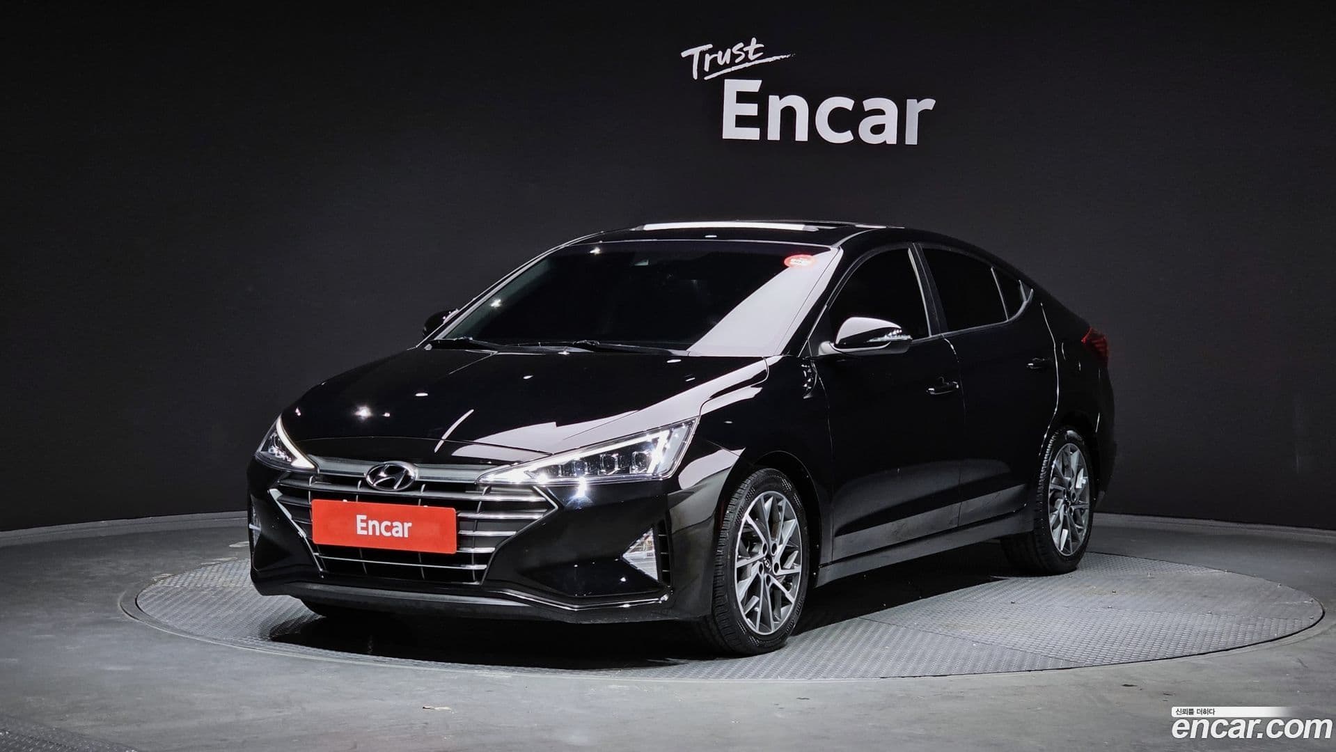 Main__Slider__Photo:AVANTE Hyundai 2019.9-0