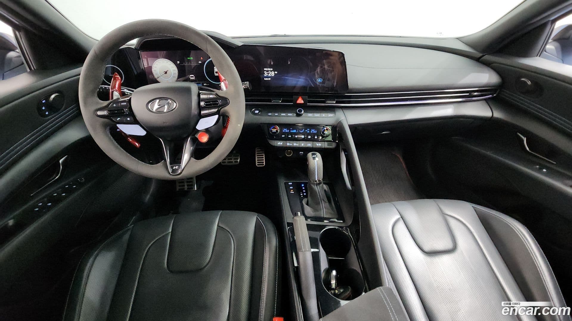 Main__Slider__Photo:AVANTE Hyundai 2022.7-6