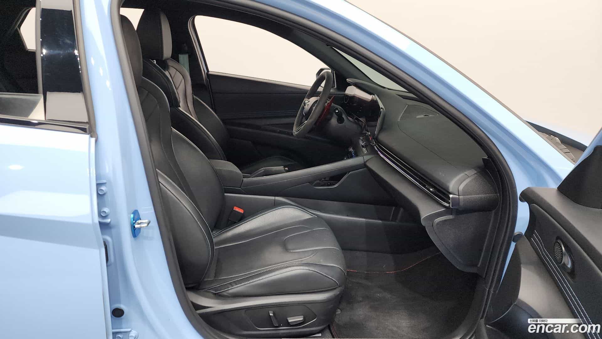AVANTE Hyundai 2022.7-OPTION-015