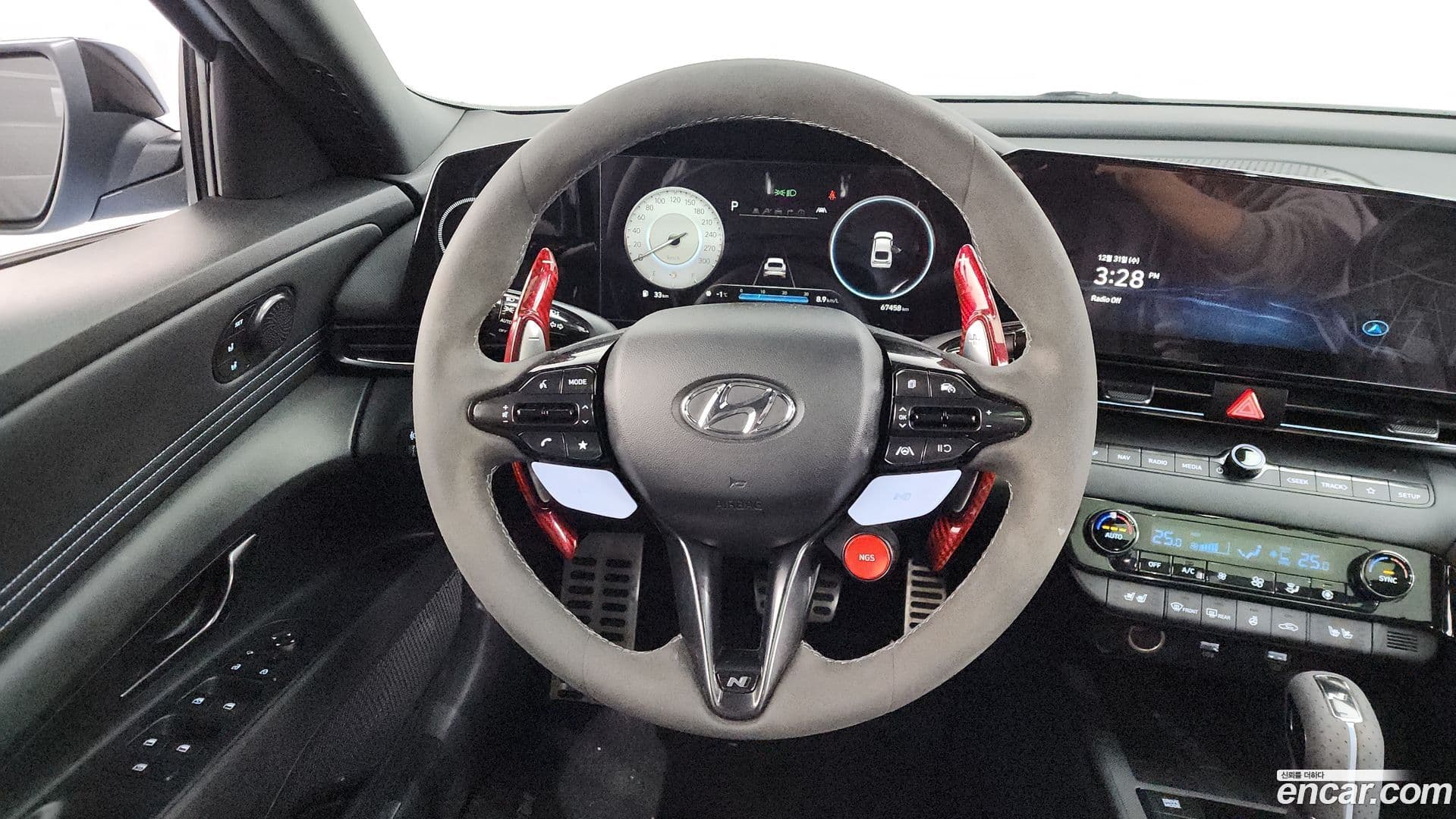 Main__Slider__Photo:AVANTE Hyundai 2022.7-12