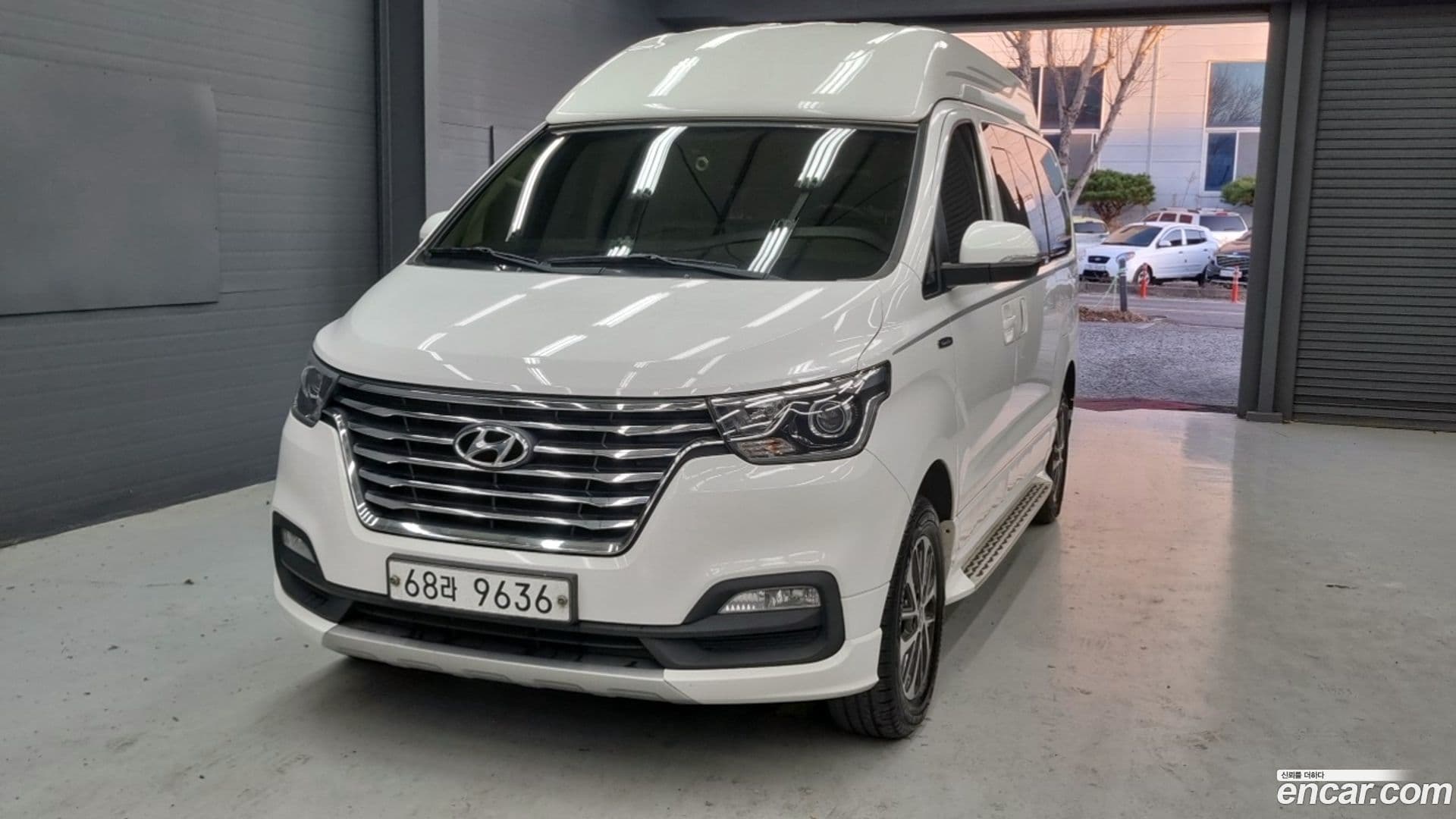 Main__Slider__Photo:Starex Hyundai 2019.6-0