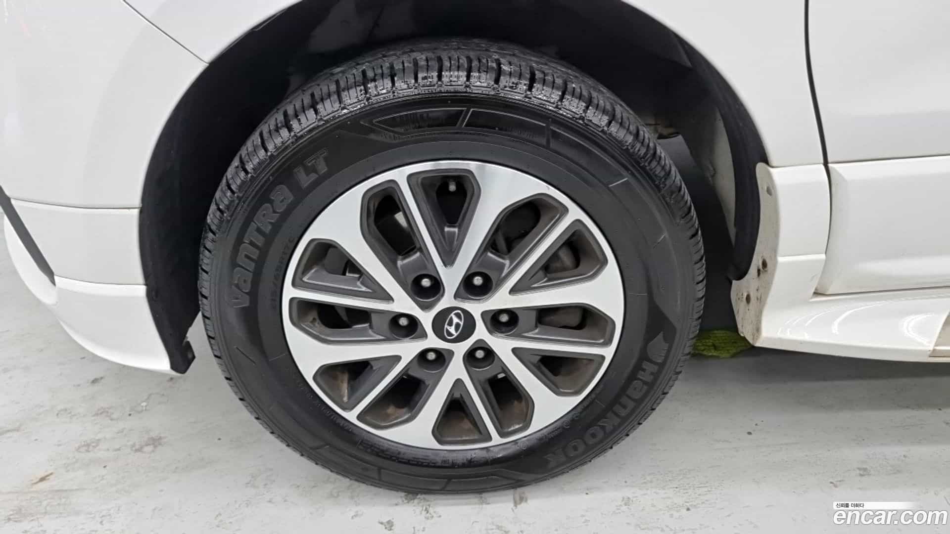 Starex Hyundai 2019.6-OUTER-005